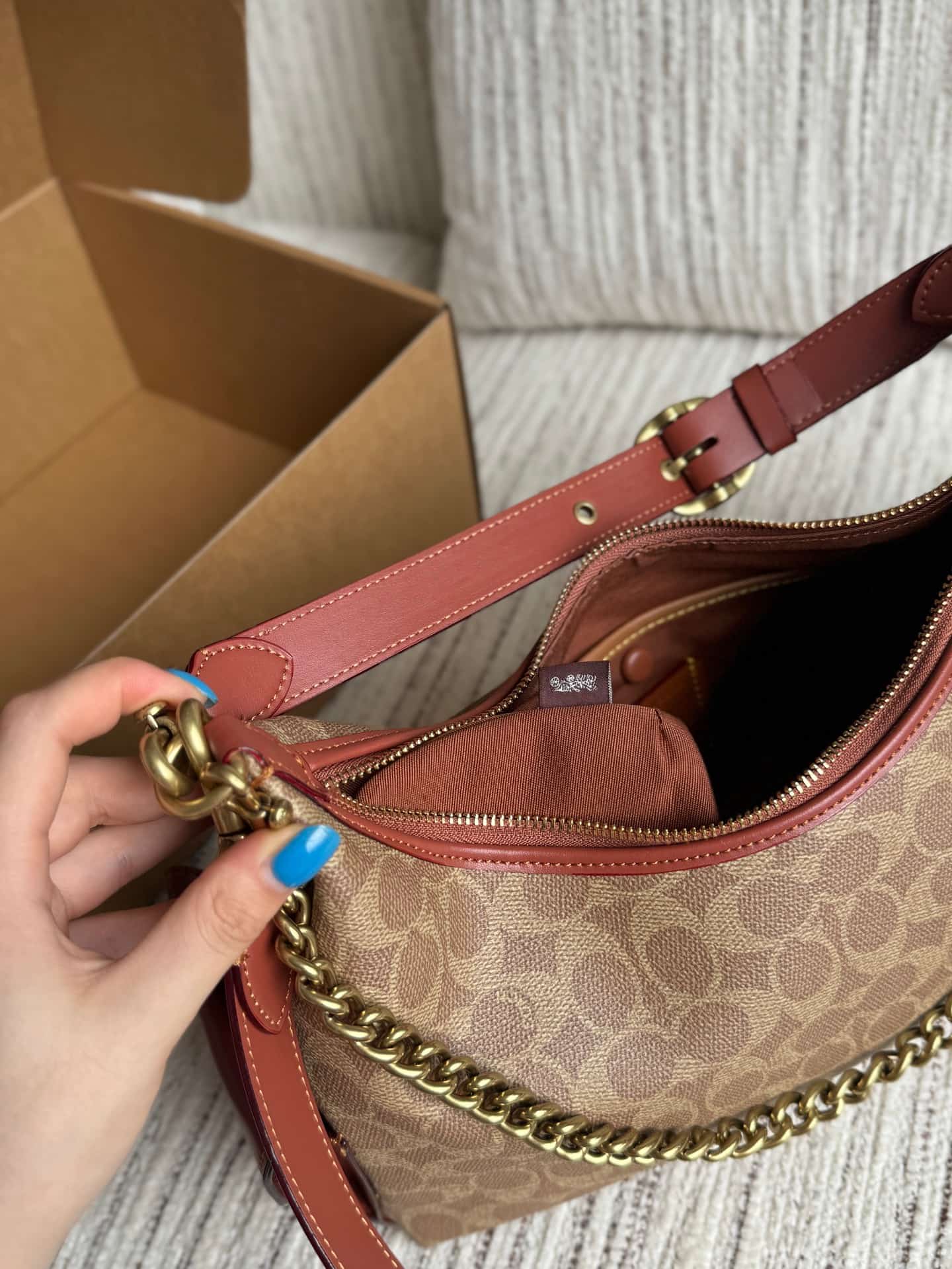 Coach Pocket Juliet Shoulder Bag 30 in Signature Canvas High
