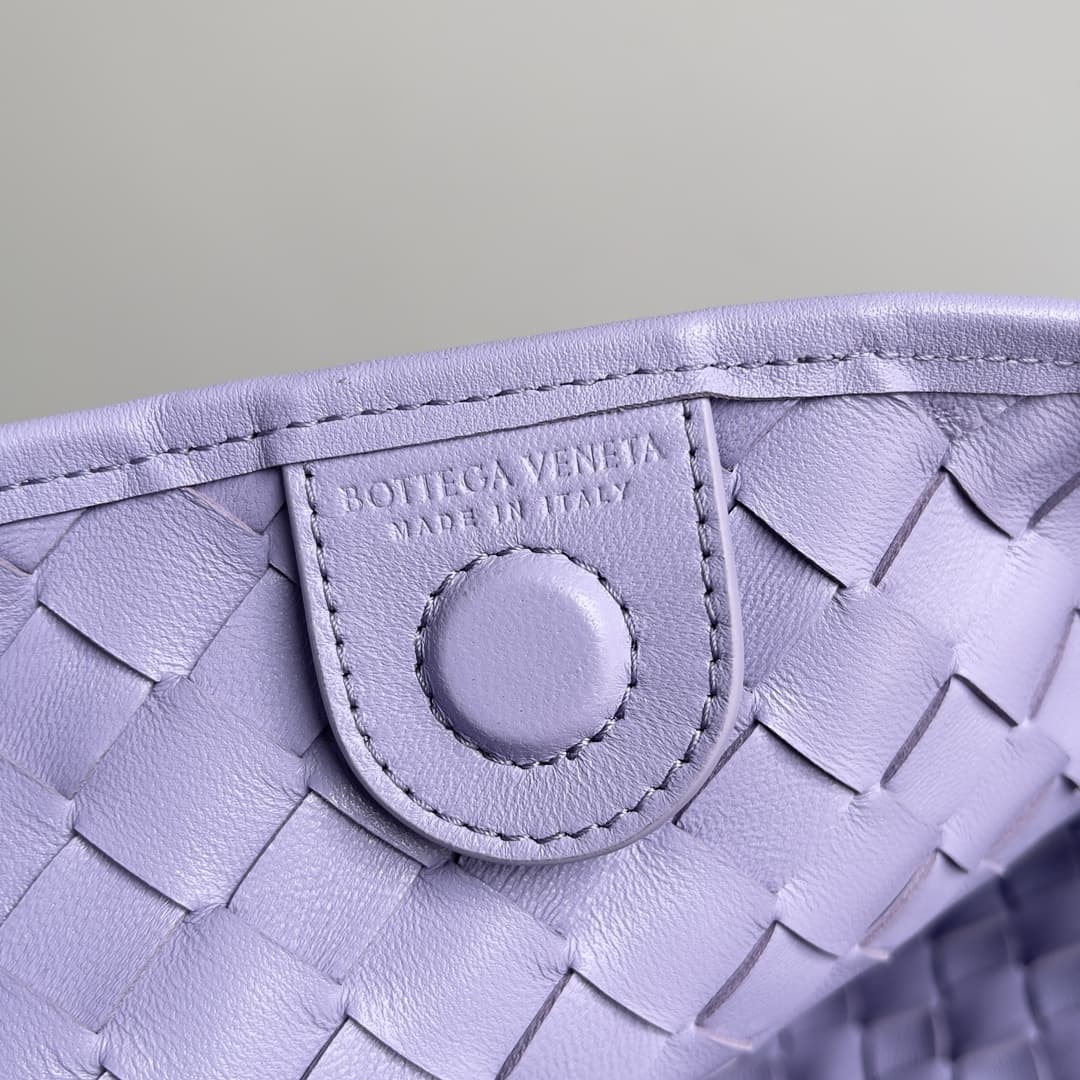 BV Sardine Small Intrecciato Lilac TOP