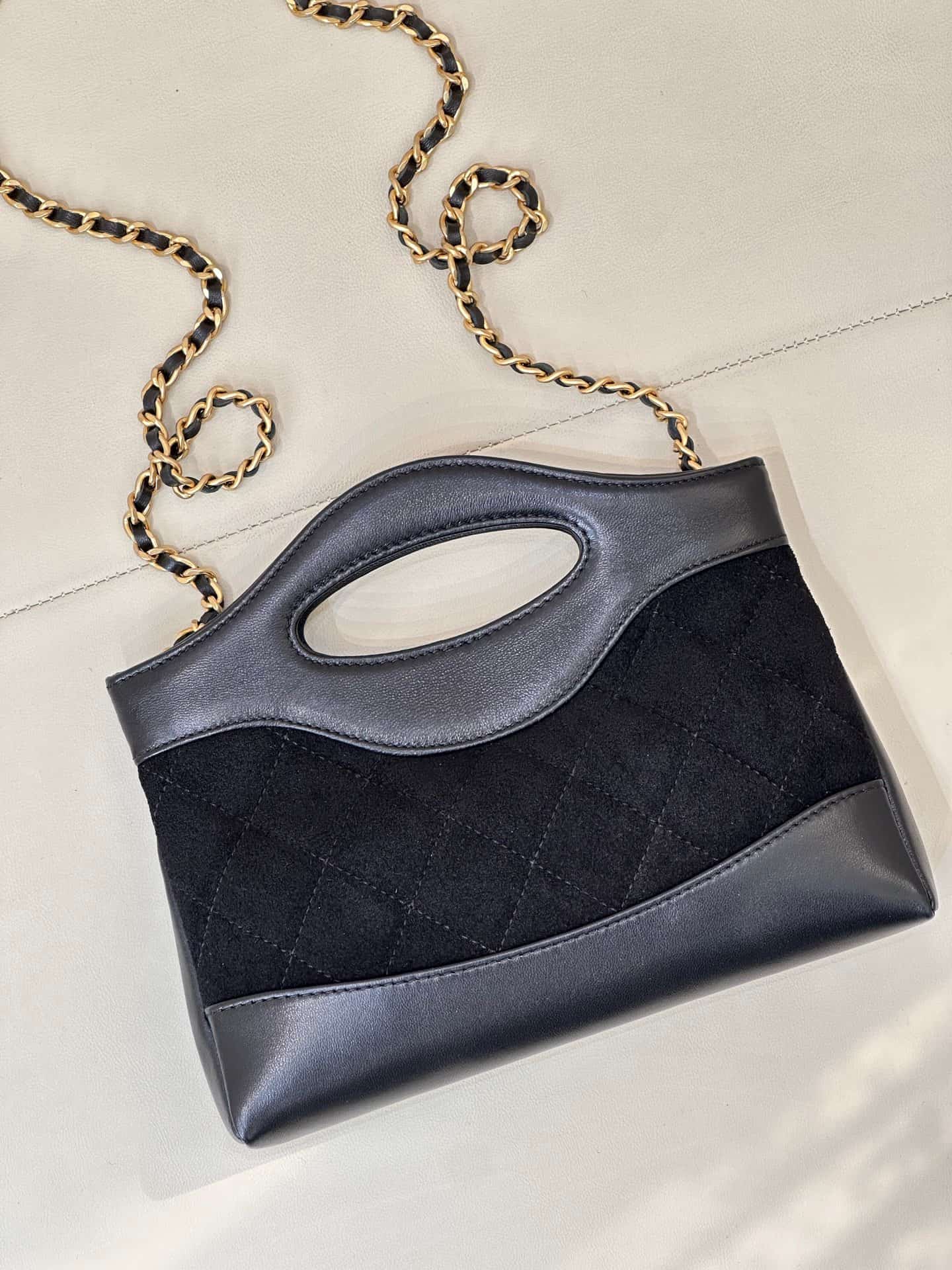 Chanel Clutch with chain Suede & Gold-Tone Metal AP3656 Black TOP