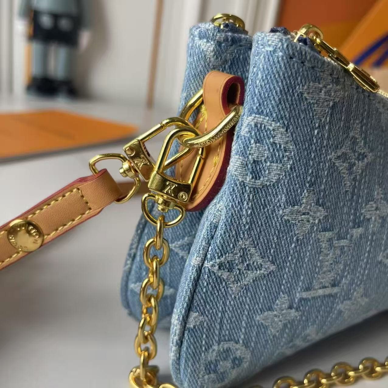 Louis Vuitton Pochette Liv Monogram Denim Blue M83532 Mid