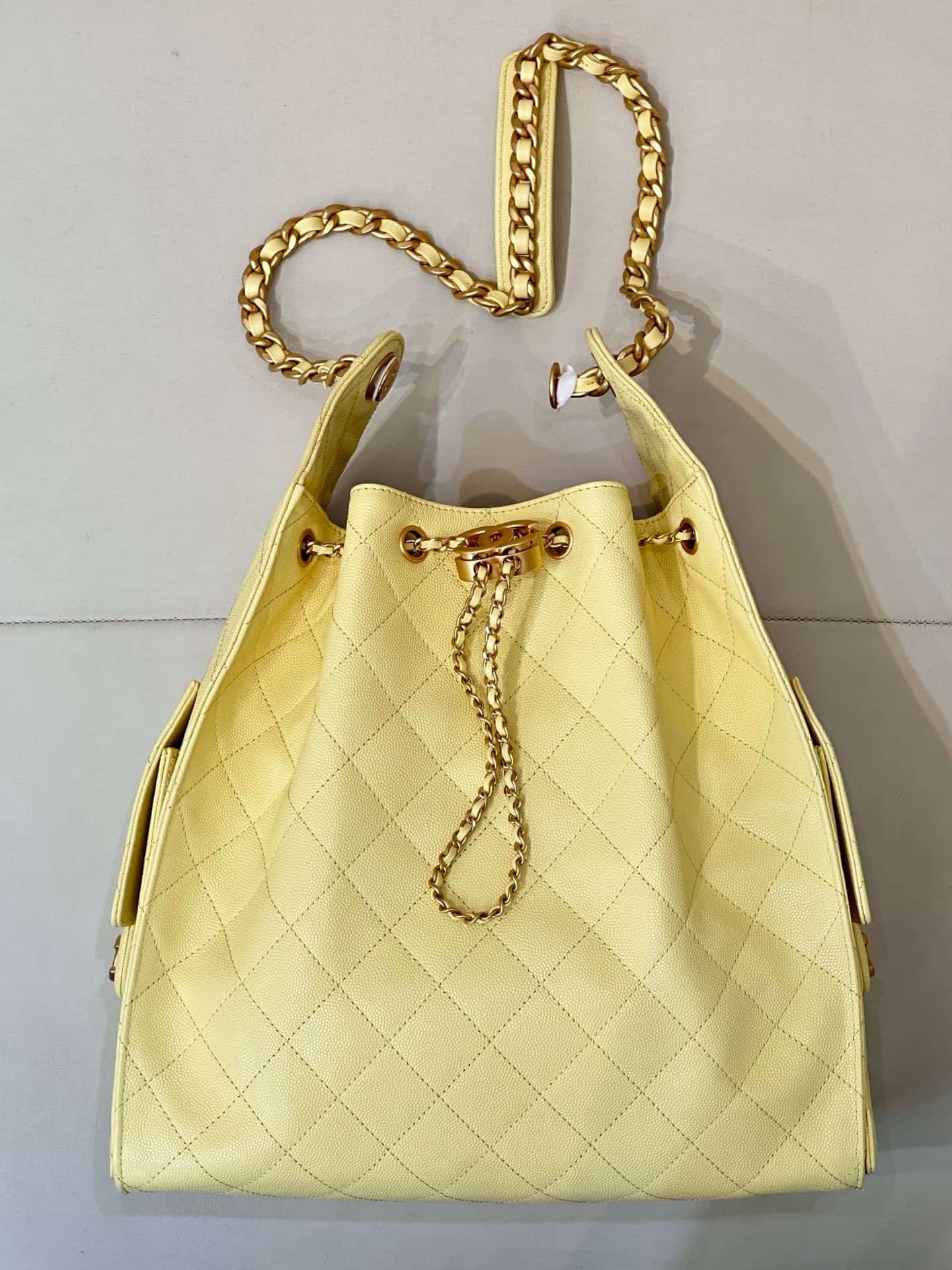 Chanel 25 Medium Hobo handbag AS5311 Grained Calfskin & Gold-tone Metal Yellow TOP