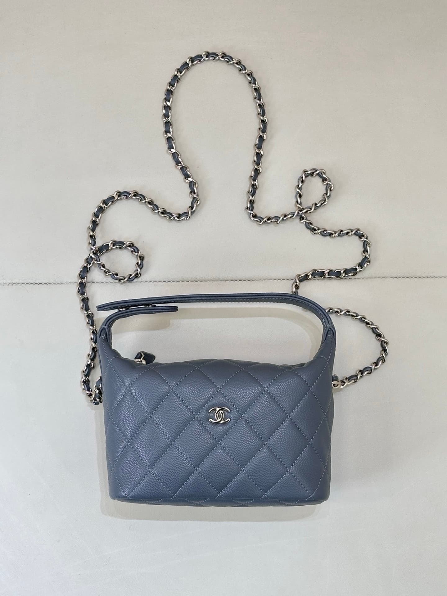Chanel Hobo Clutch With Chain Grained Calfskin& Gold-tone Metal Blue AP4386 TOP