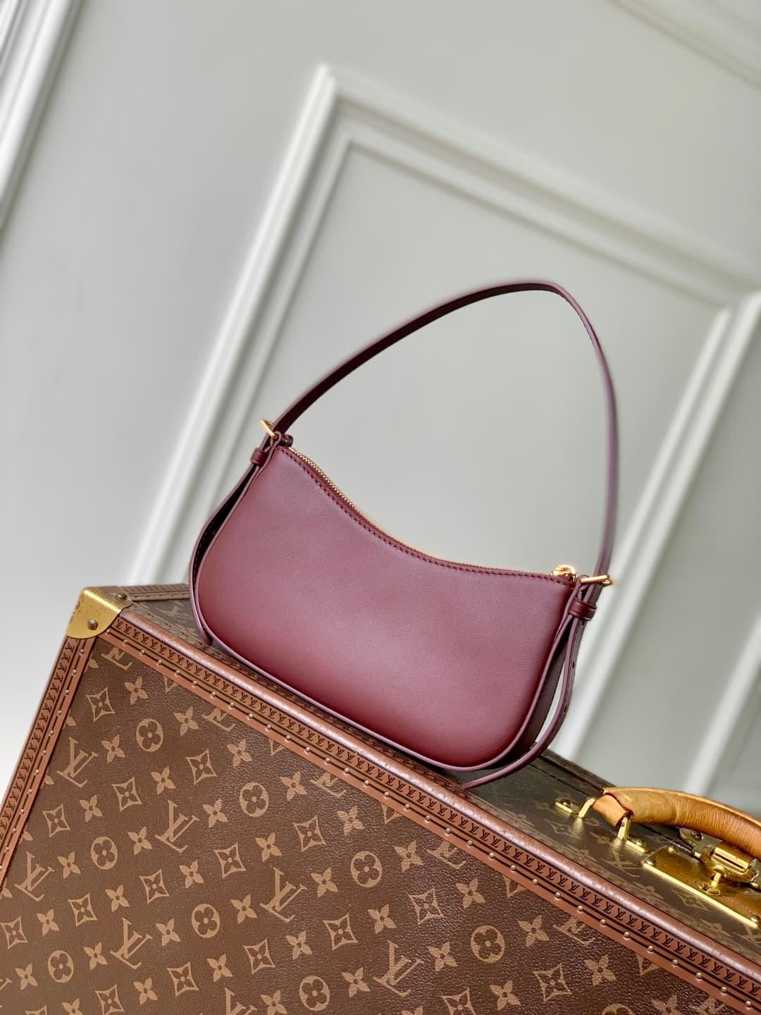 Louis Vuitton Pochette LV Bloom M25525 Calfskin leather Grenat Red High