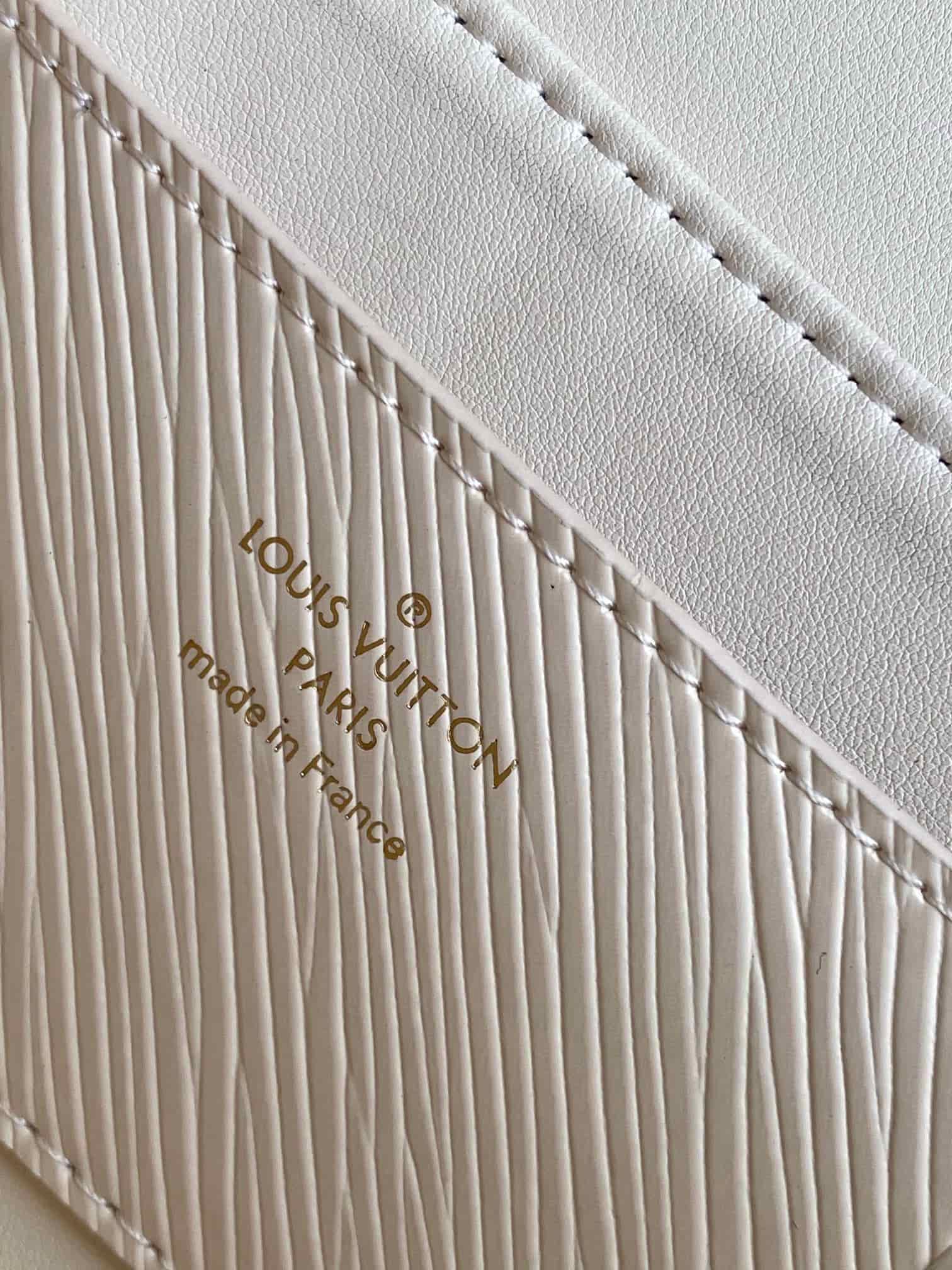 Louis Vuitton Twist West Quartz White Epi grained cowhide leather M24550 High