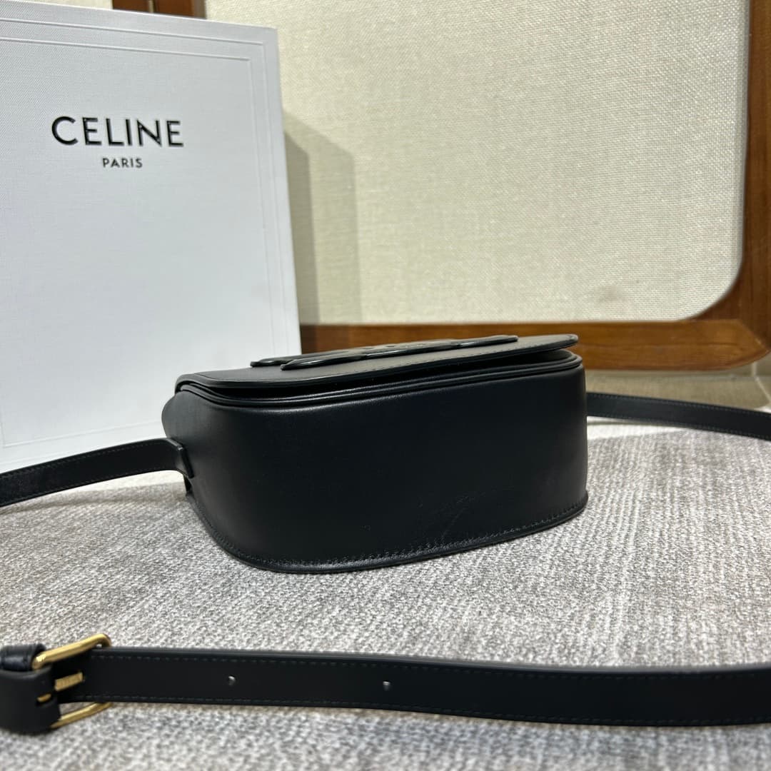CELINE Folco Cuir Triomphe Shoulder Bag in Black Calfskin Leather High
