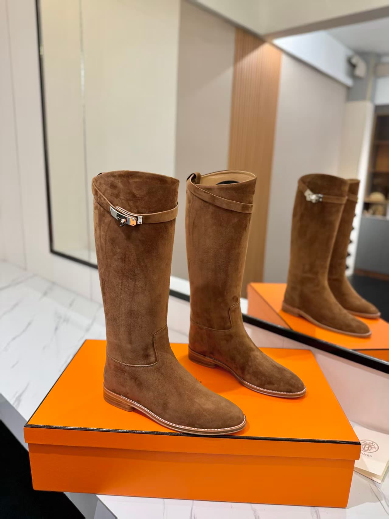 Hermès Jumping Supple Boots in Brown Suede
