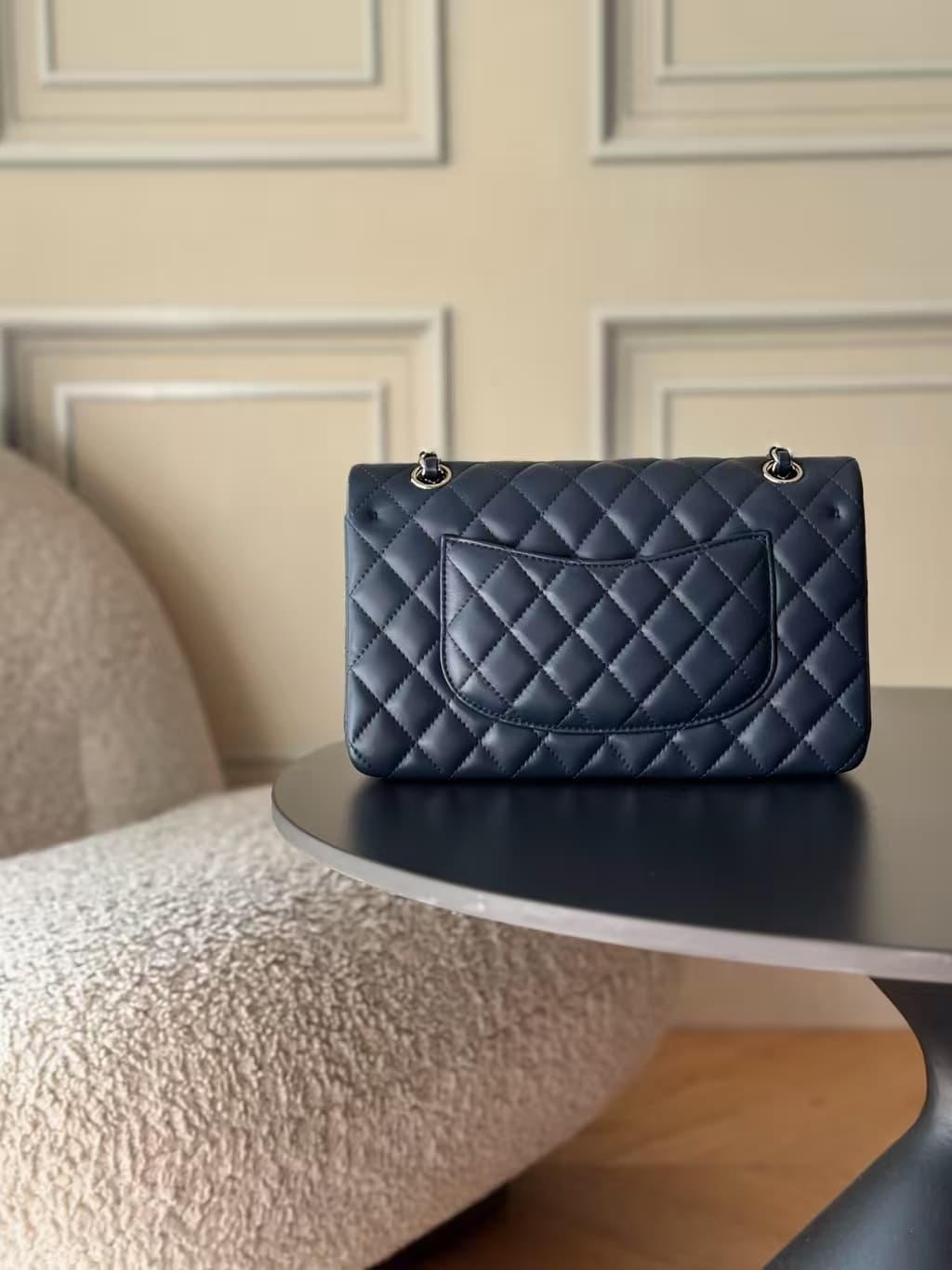 Chanel Medium CLASSIC HANDBAG Lambskin Dark Blue Gold Metal TOP