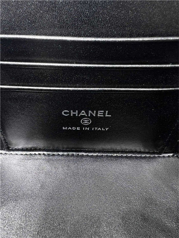 CLUTCH WITH CHAIN AP3593 Shiny Crumpled Calfskin, Strass & Ruthenium-Finish Metal Black A