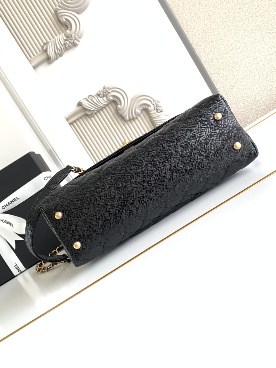 Medium FLAP BAG WITH TOP HANDLE Grained Calfskin A92991 Black-binding Gold Metal A