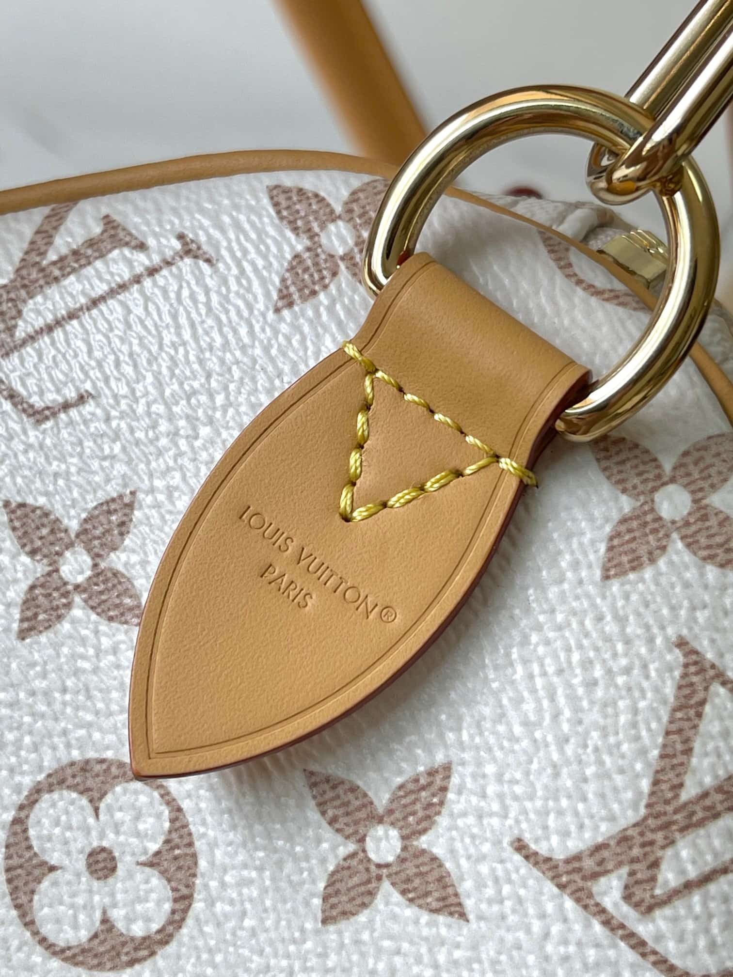 Louis Vuitton Speedy Soft 30 Lucky Coated canvas Monogram Dune/Pink M15108 TOP