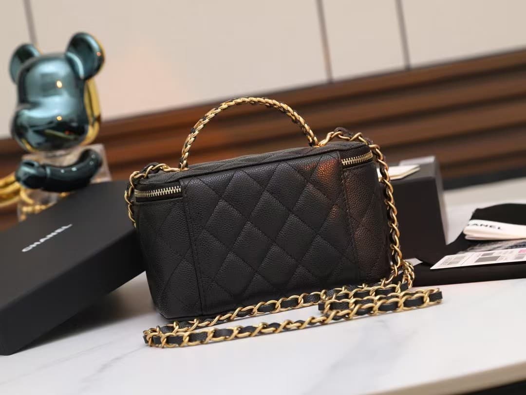 Chanel VANITY WITH CHAIN AP2805 Grained Calfskin & Gold-Tone Metal Black A