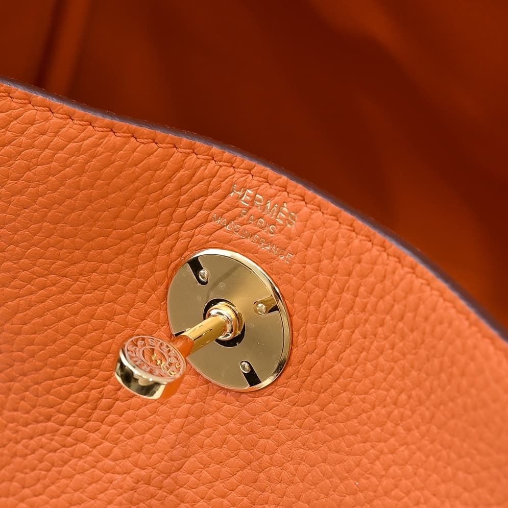 Hermes Lindy 19/26cm Bag Calfskin Leather High