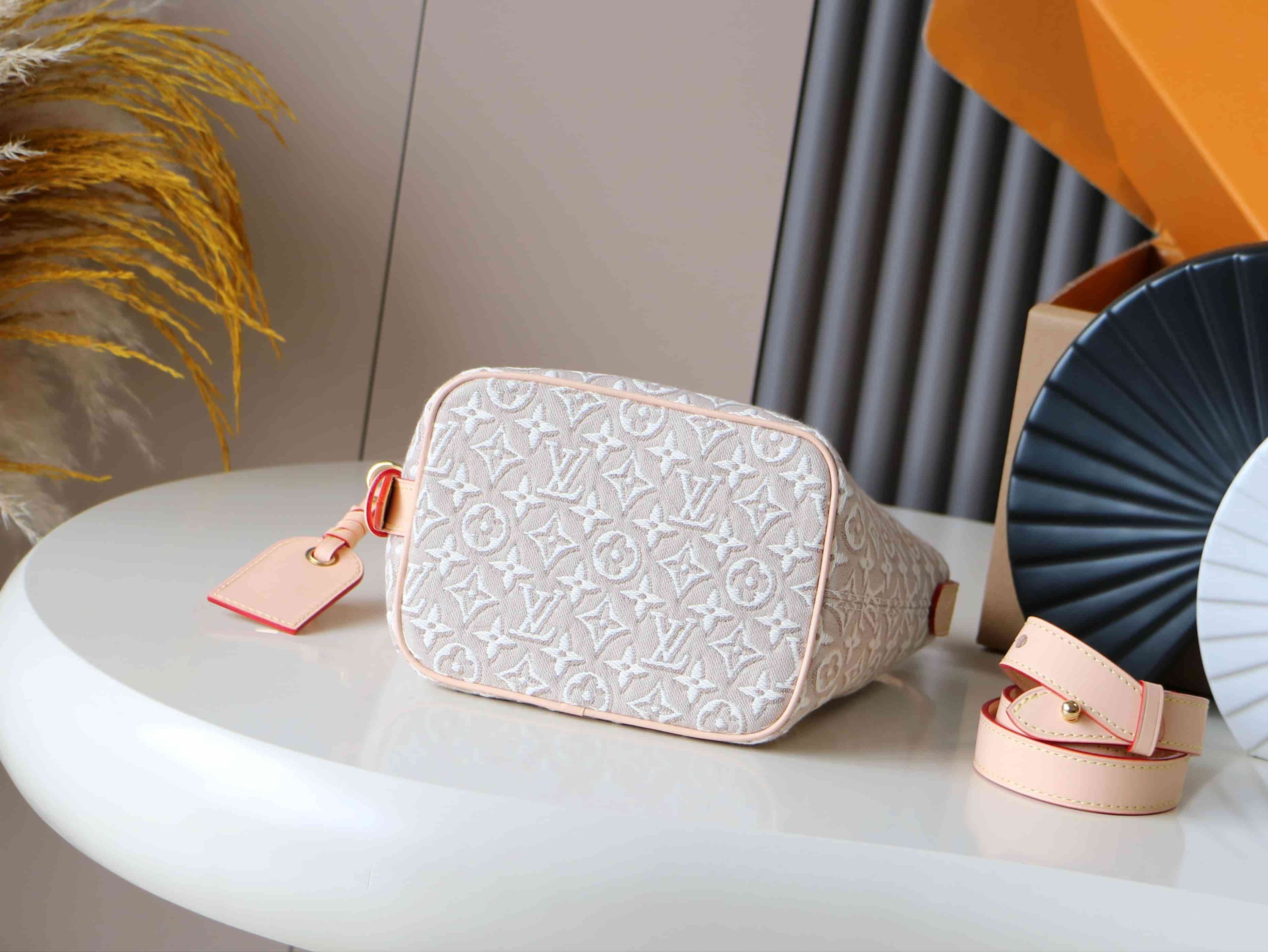 Louis Vuitton All In BB Monogram Emblème Peuplier M2A377 High