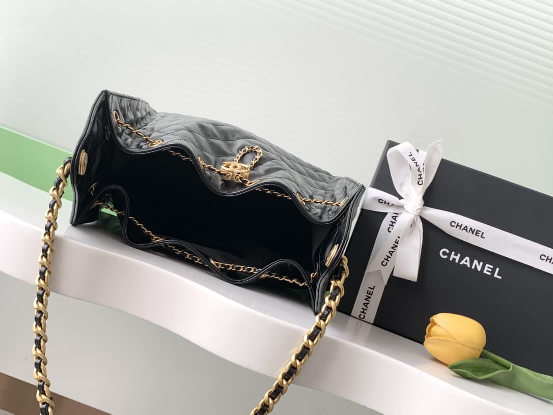 Chanel 25 Medium Hobo Medium handbag AS5311 Shiny Calfskin & Gold-tone Metal Black High