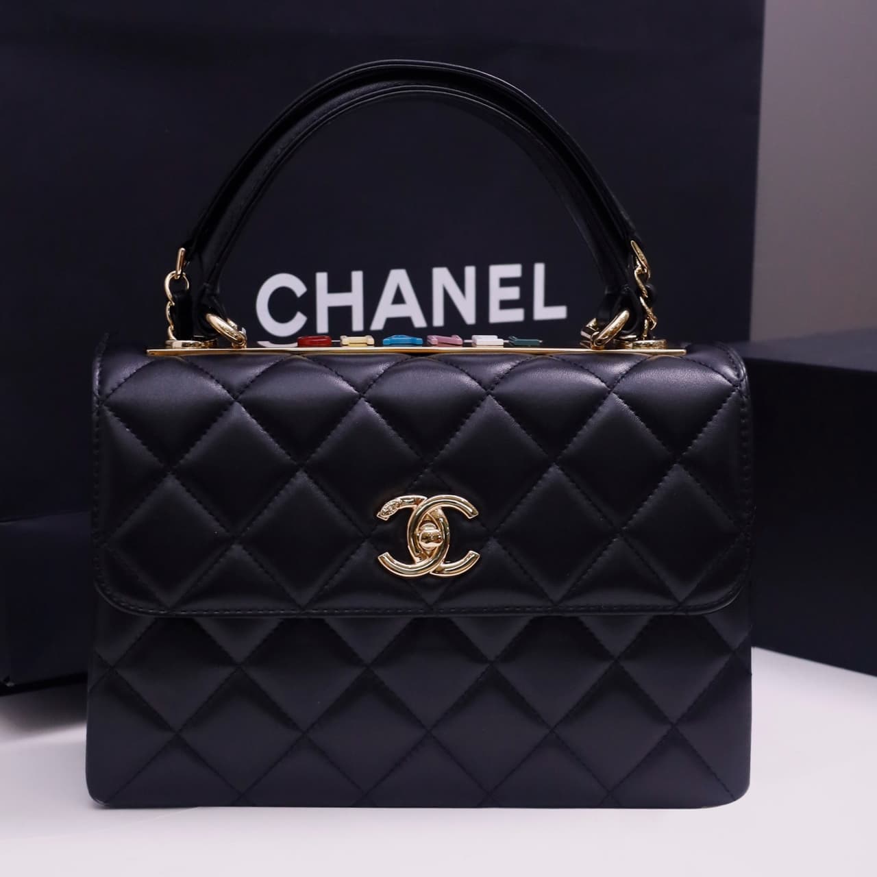 SMALL FLAP BAG WITH TOP HANDLE Lambskin Gold Metal Black A
