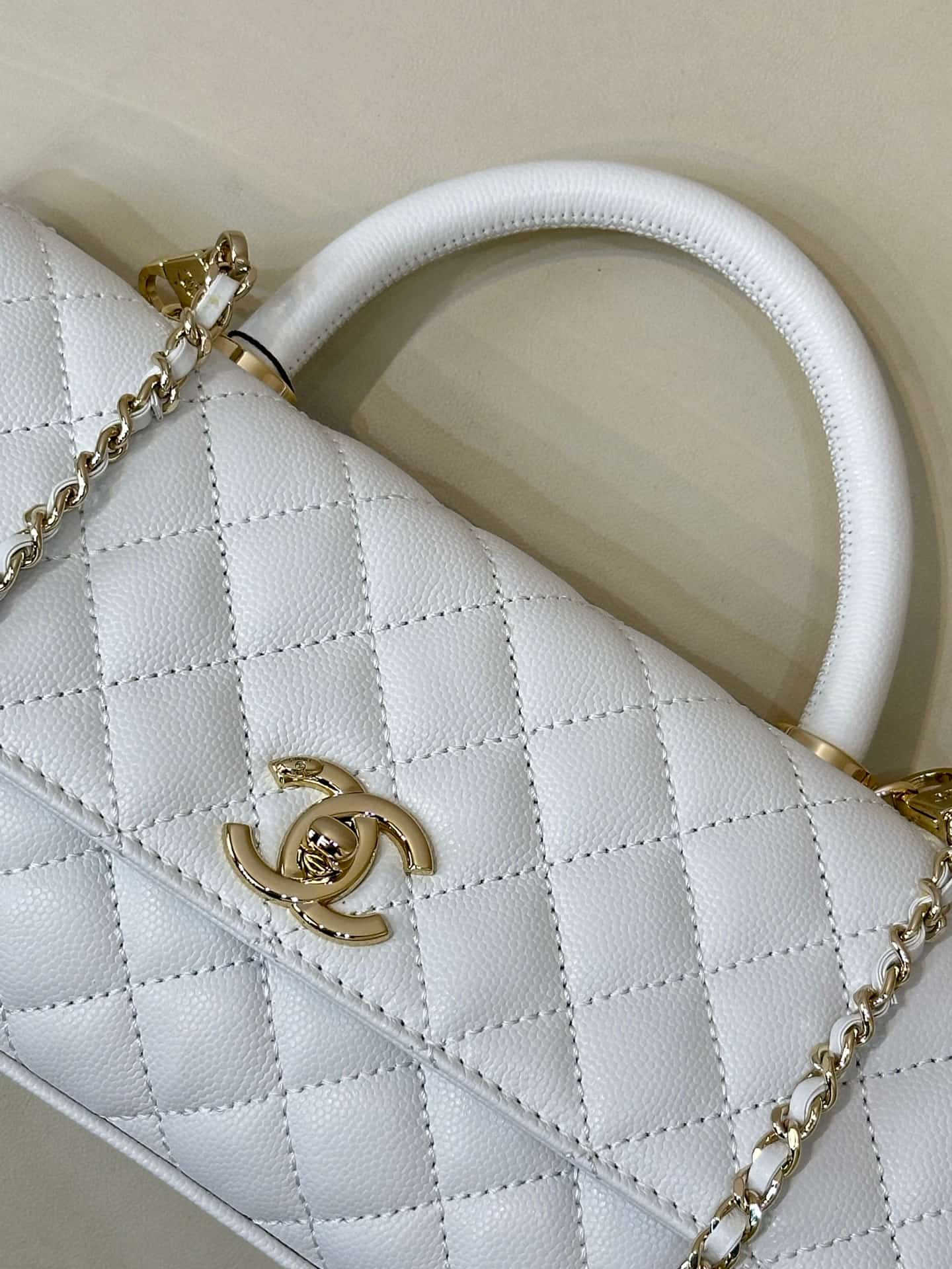 Chanel Maxi Flap Bag with Top Handle Grained Calfskin& Gold-Tone Metal AS6091 White TOP