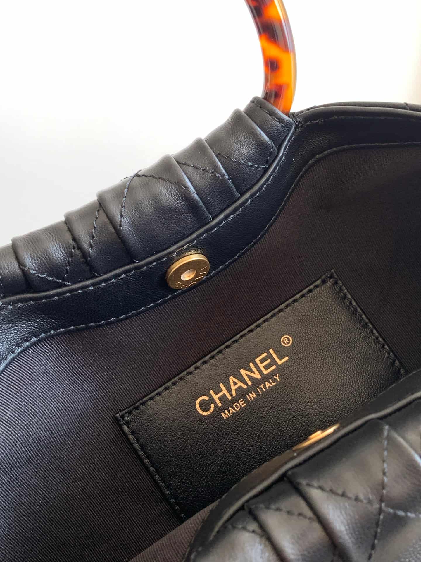 Chanel Medium Hobo Bag Suede Calfskin Turtoise-Shell Effect Plexi & Gold-Tone Metal Pink AS6010 High