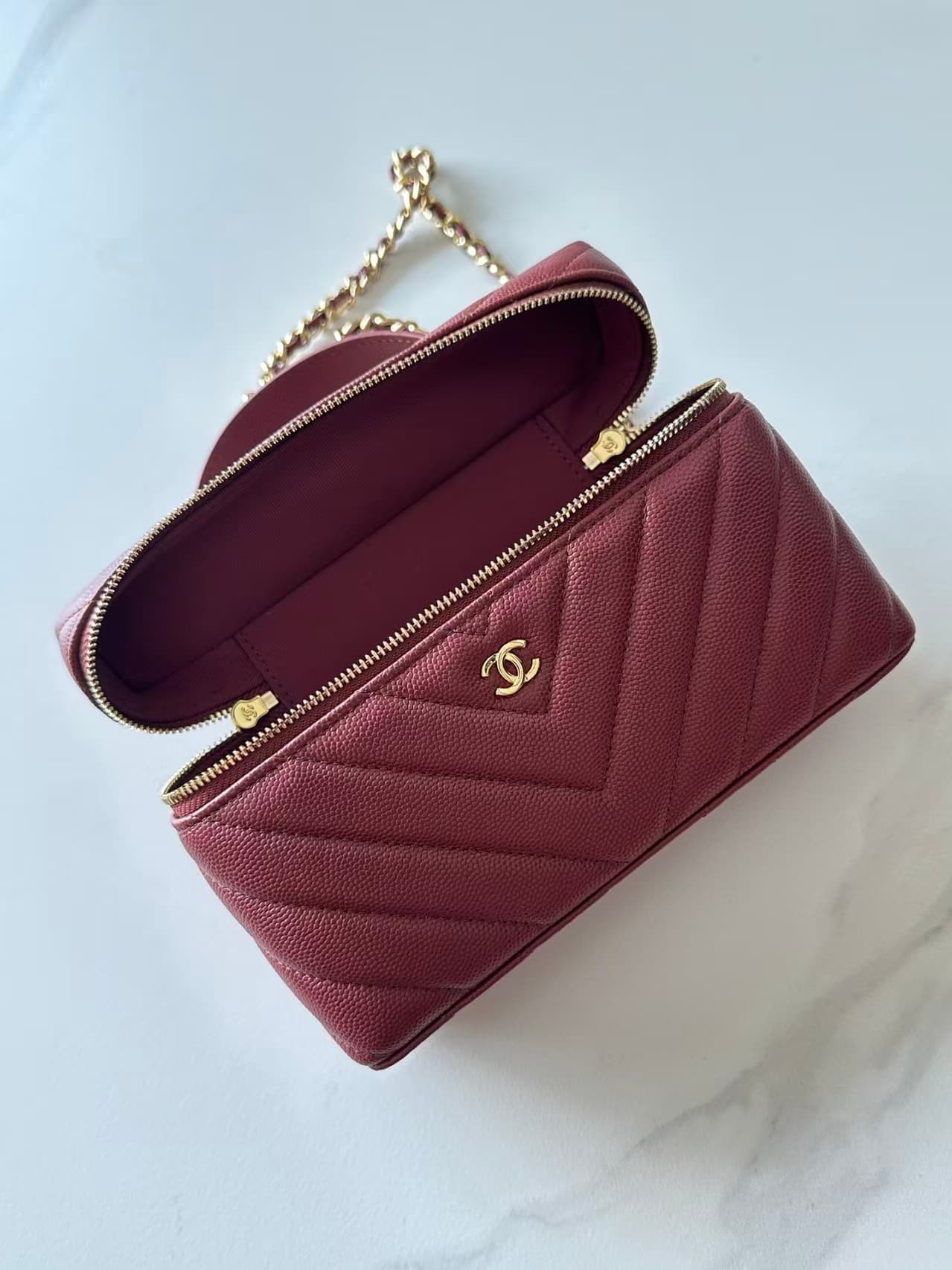 Chanel Vanity with Chain Grained Shiny Calfskin & Gold-Tone Metal Dark Burgundy AP5212 A