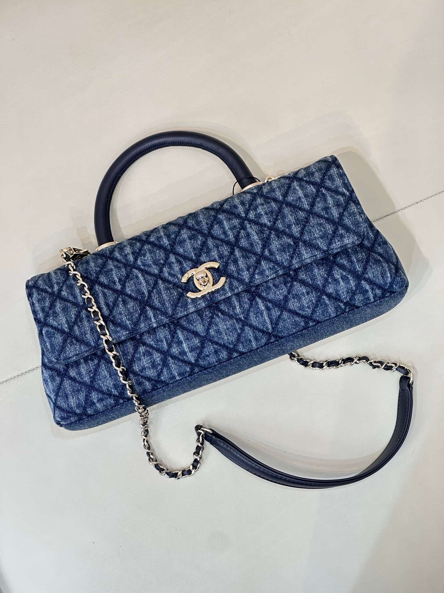 Chanel Maxi Flap Bag with Top Handle Washed Denim& Gold-Tone Metal AS6091 Blue TOP