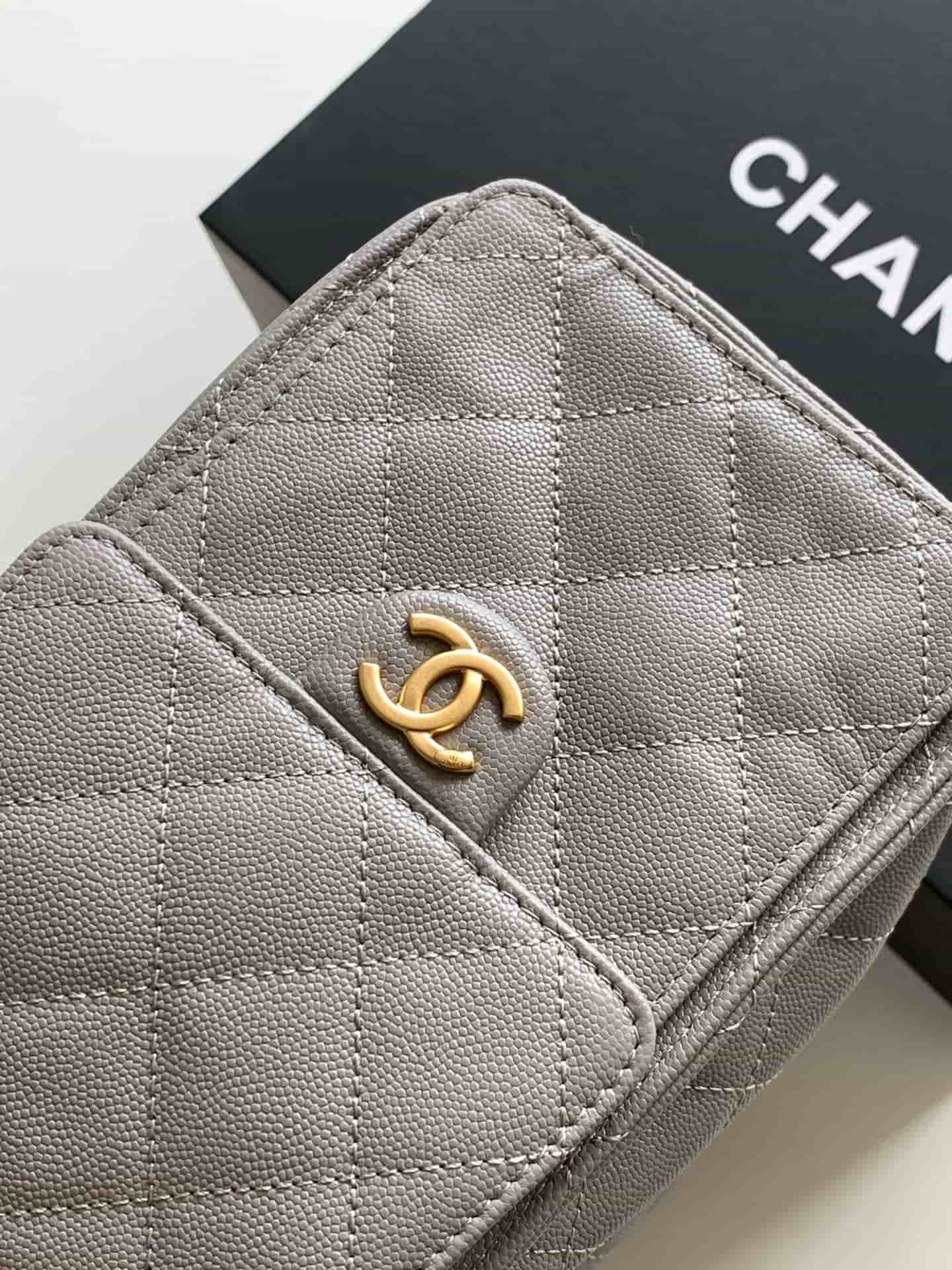 Chanel 25 Small Hobo handbag AS5293 Grained Calfskin &Gold-Tone Metal Grey A