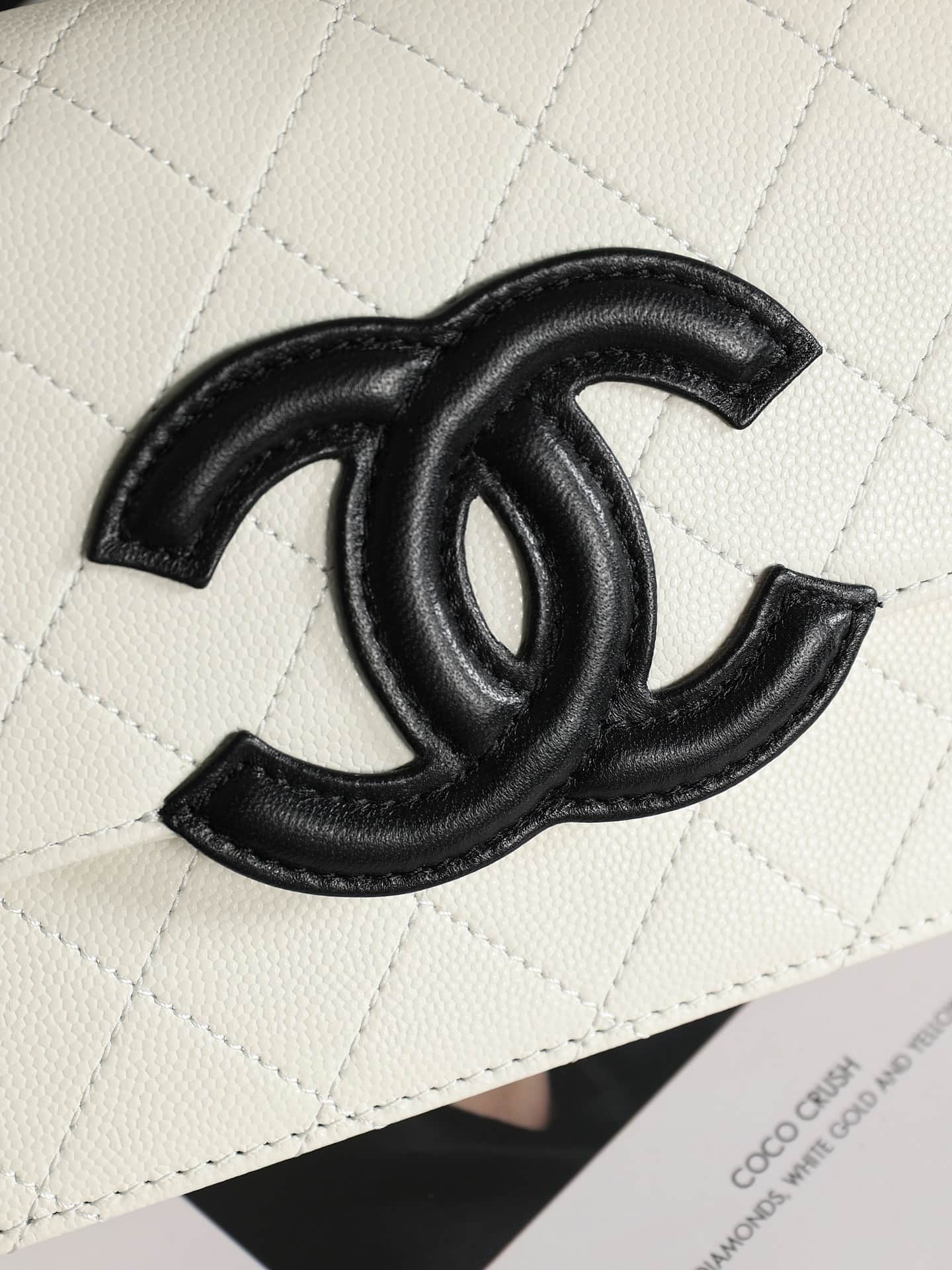 Chanel Wallet on Chain Shiny Grained Calfskin Lambskin & Gold-Tone Metal White AP5455 A
