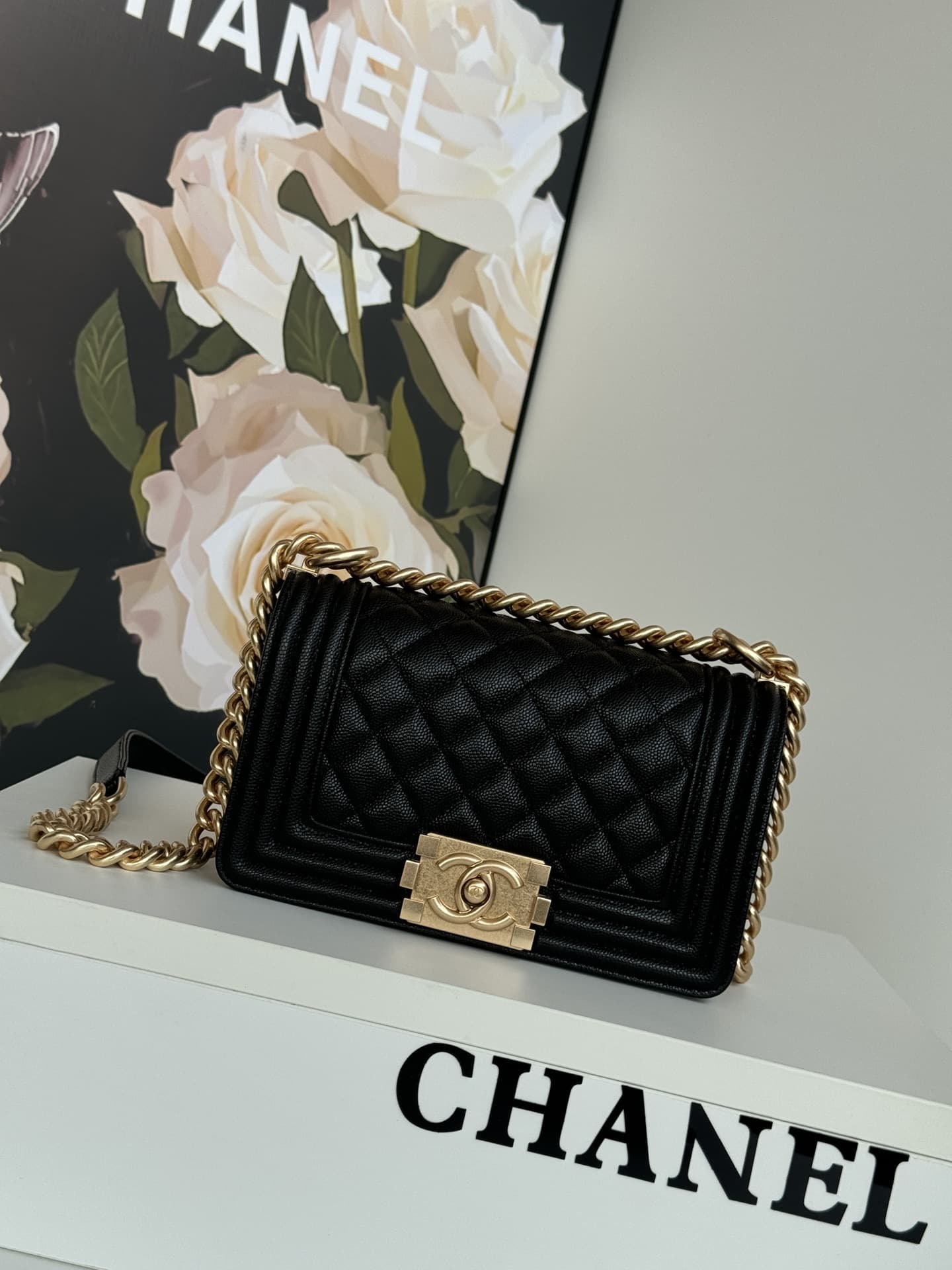 SMALL BOY Chanel HANDBAG Grained Calfskin Black Matt-Gold Metal High