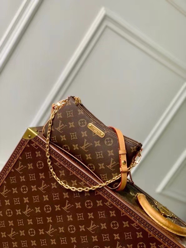 Louis Vuitton LV Pochette Monogram M83008 High