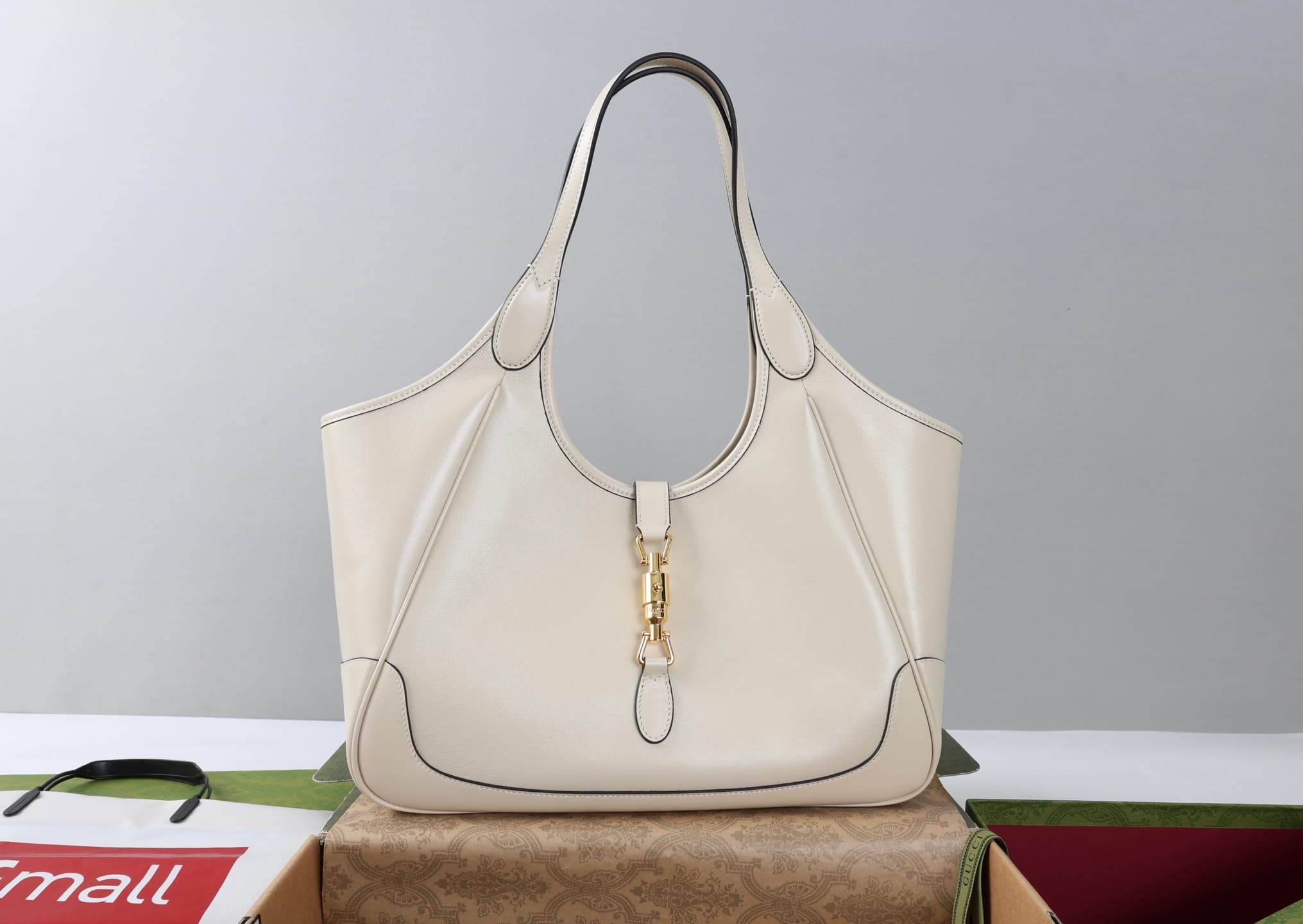 Gucci Mercato medium tote bag Whtie soft leather 866645 High