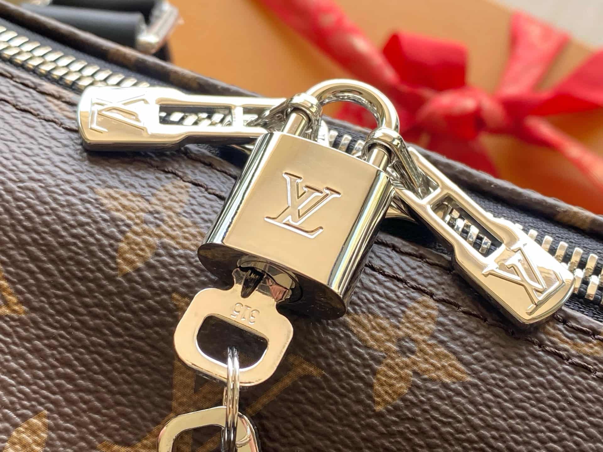 Louis Vuitton Keepall Bandoulière 55 MONOGRAM MACASSAR Canvas M56714 TOP