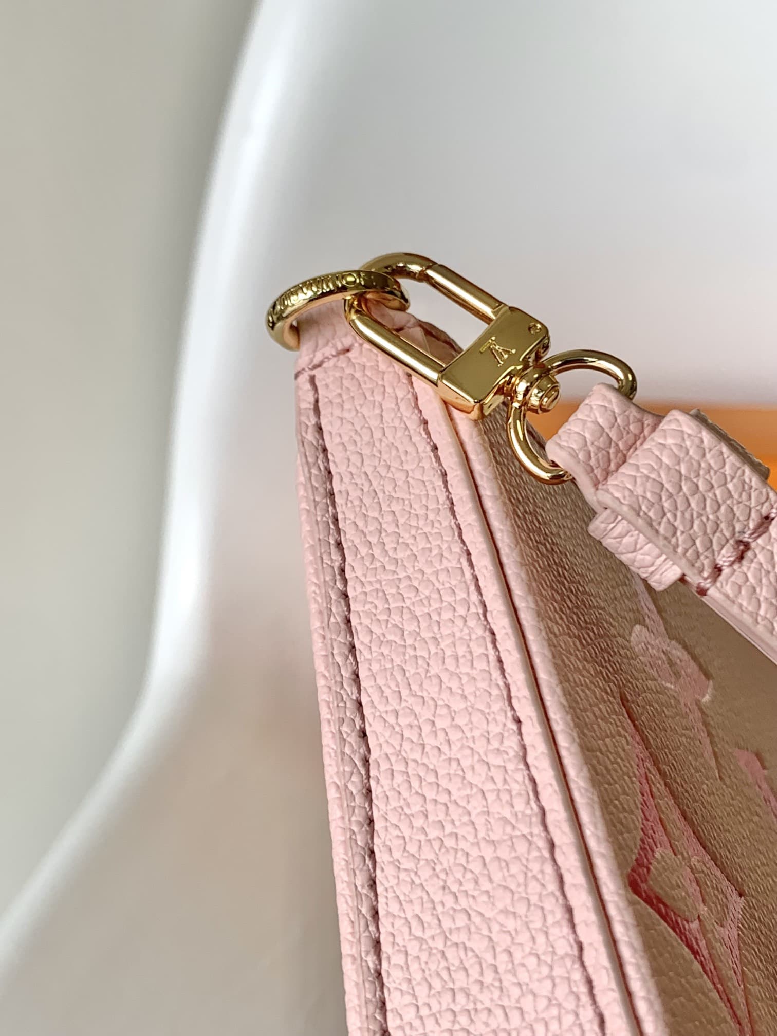 Louis Vuitton EASY POUCH ON STRAP Monogram Empreinte Leather M82346 High