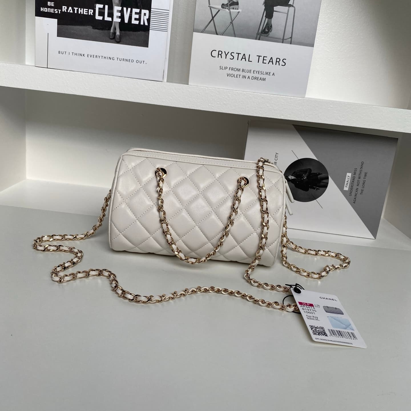 Chanel Classic Clutch with Chain Lambskin & Gold-Tone Metal White AP4474 High