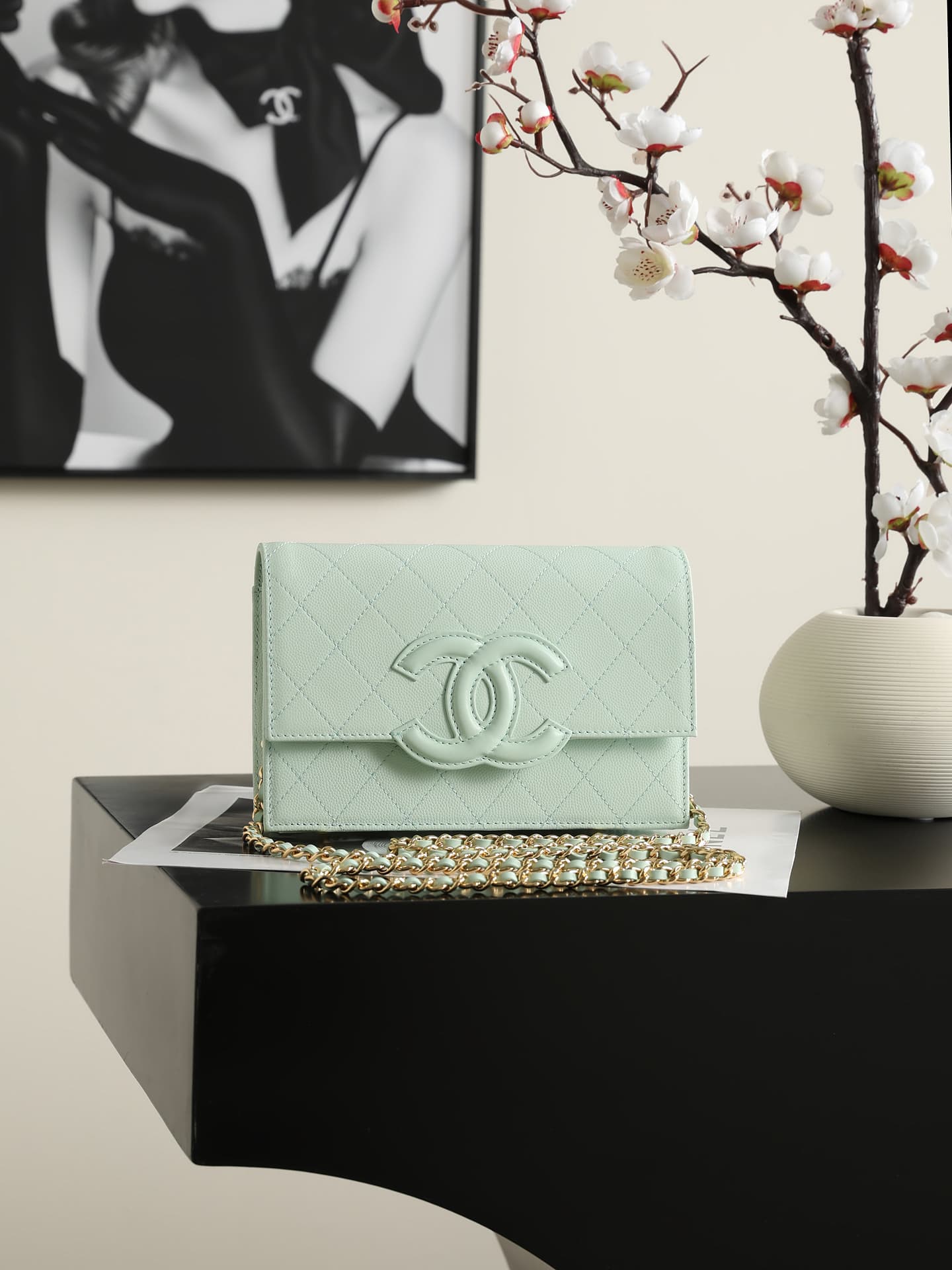 Chanel Wallet on Chain Shiny Grained Calfskin Lambskin & Gold-Tone Metal Light Green AP5455 A