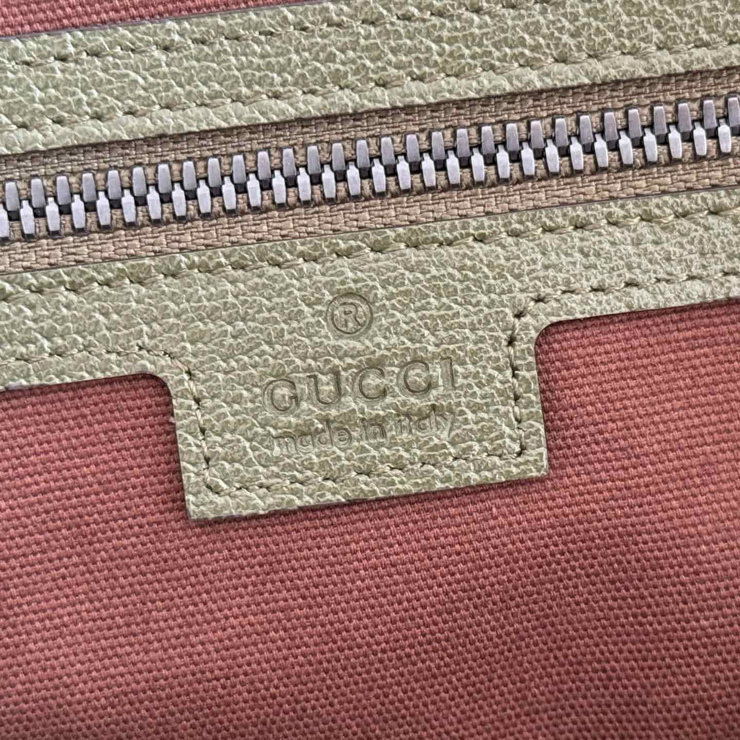 Gucci Savoy medium duffle bag beige and ebony GG Supreme canvas 834469 High