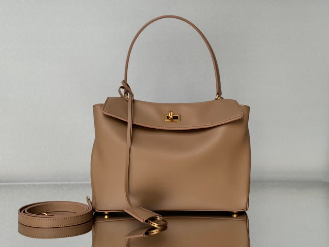 Balenciaga Rodeo Small Bag in Latte  Leather With Gold-Tone Metal TOP