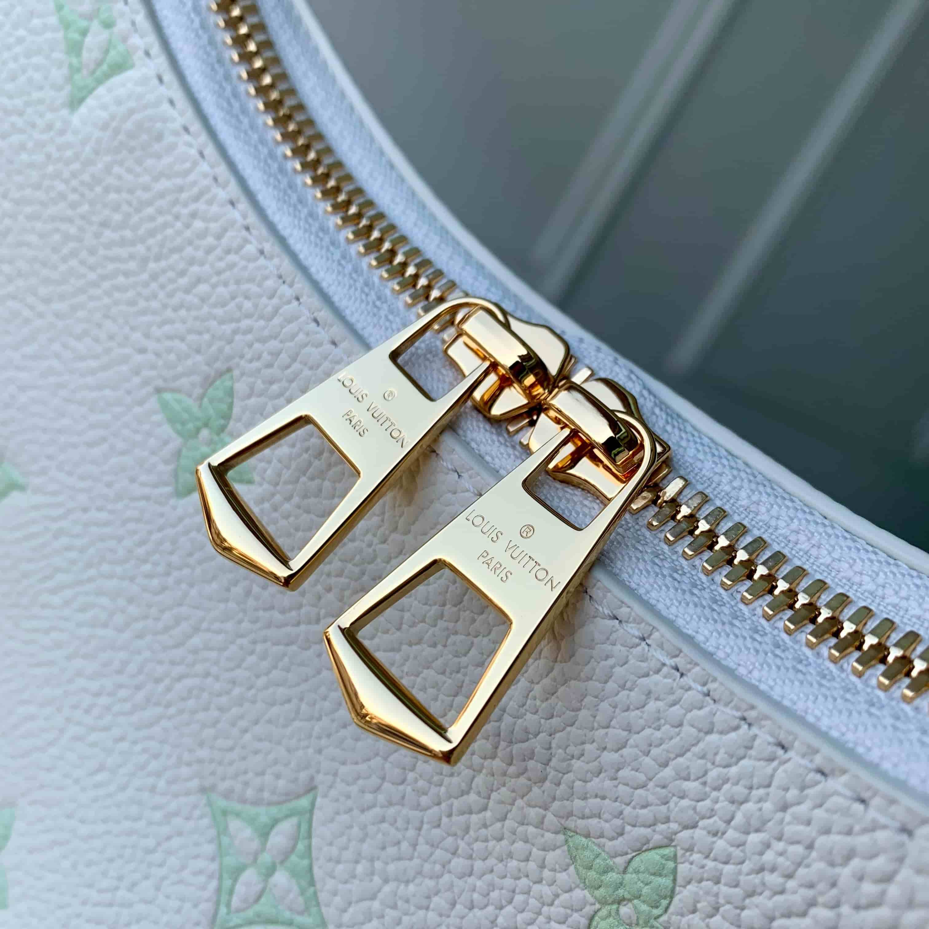 Louis Vuitton Boulogne PM Milky White/Green Cowhide leather M27571 High