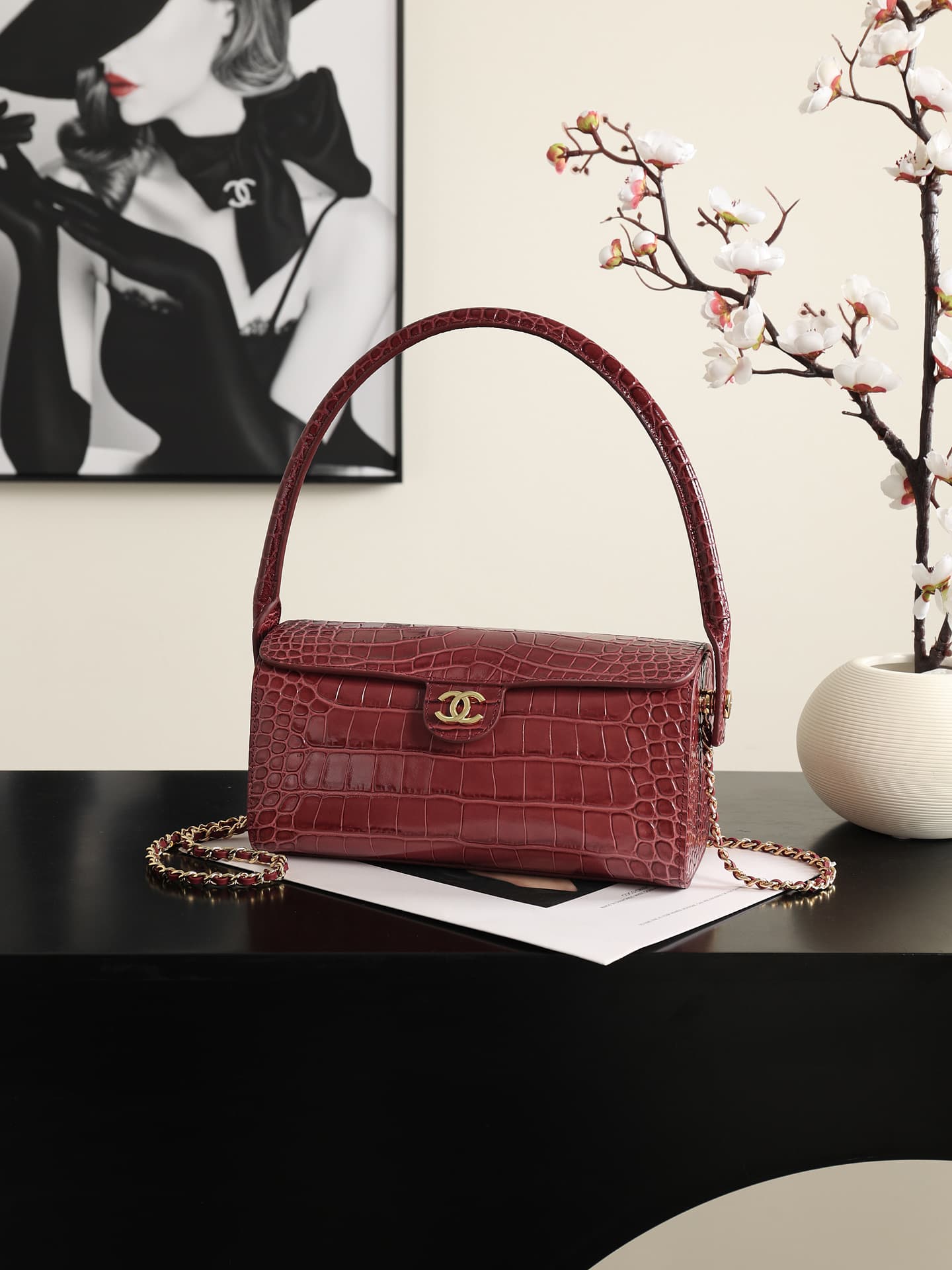 Chanel Clutch with chain Crocodile Embossed Calfskin & Gold-Tone Metal AP5294 Burgundy High