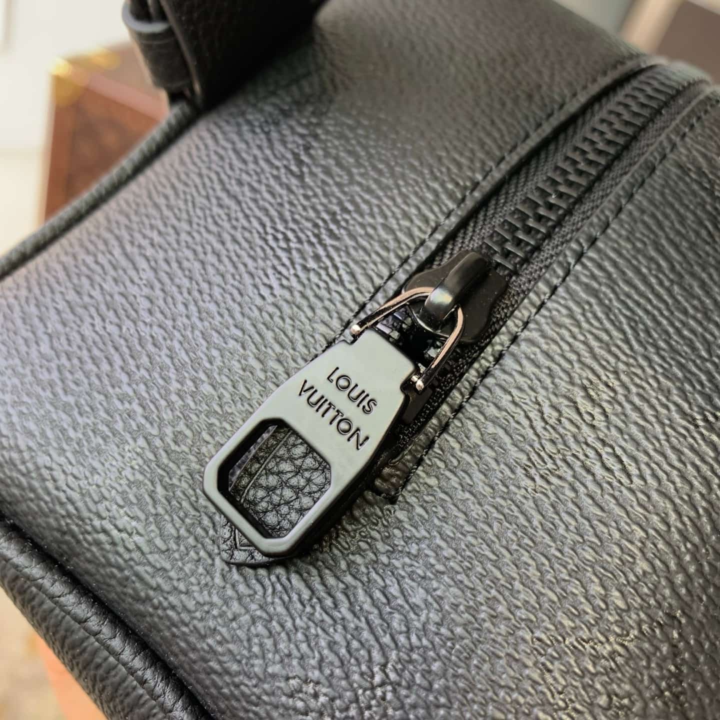 Louis Vuitton Locker Dopp Kit Monogram Midnight coated canvas M26810 High