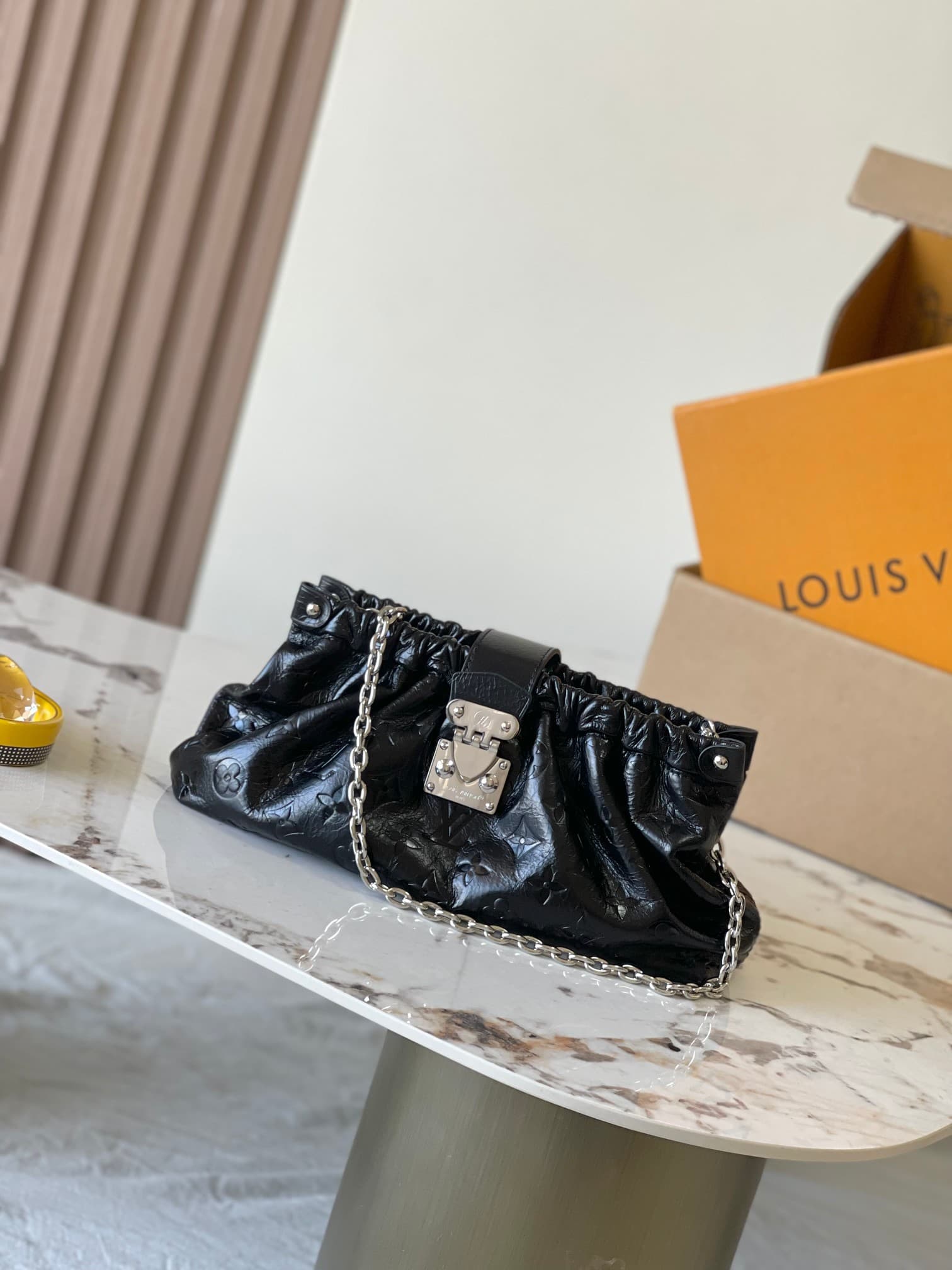 Louis Vuitton Pochette Sling PM Black Calfskin leather M27822 TOP
