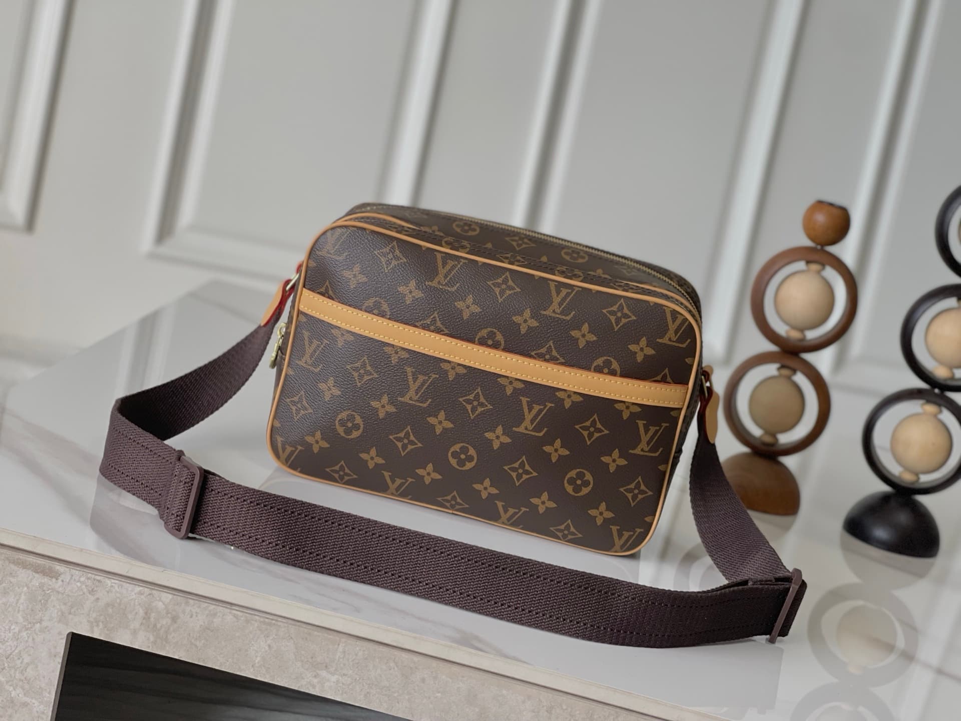 Louis Vuitton Reporter PM crossbody bag in Monogram canvas M45254 high