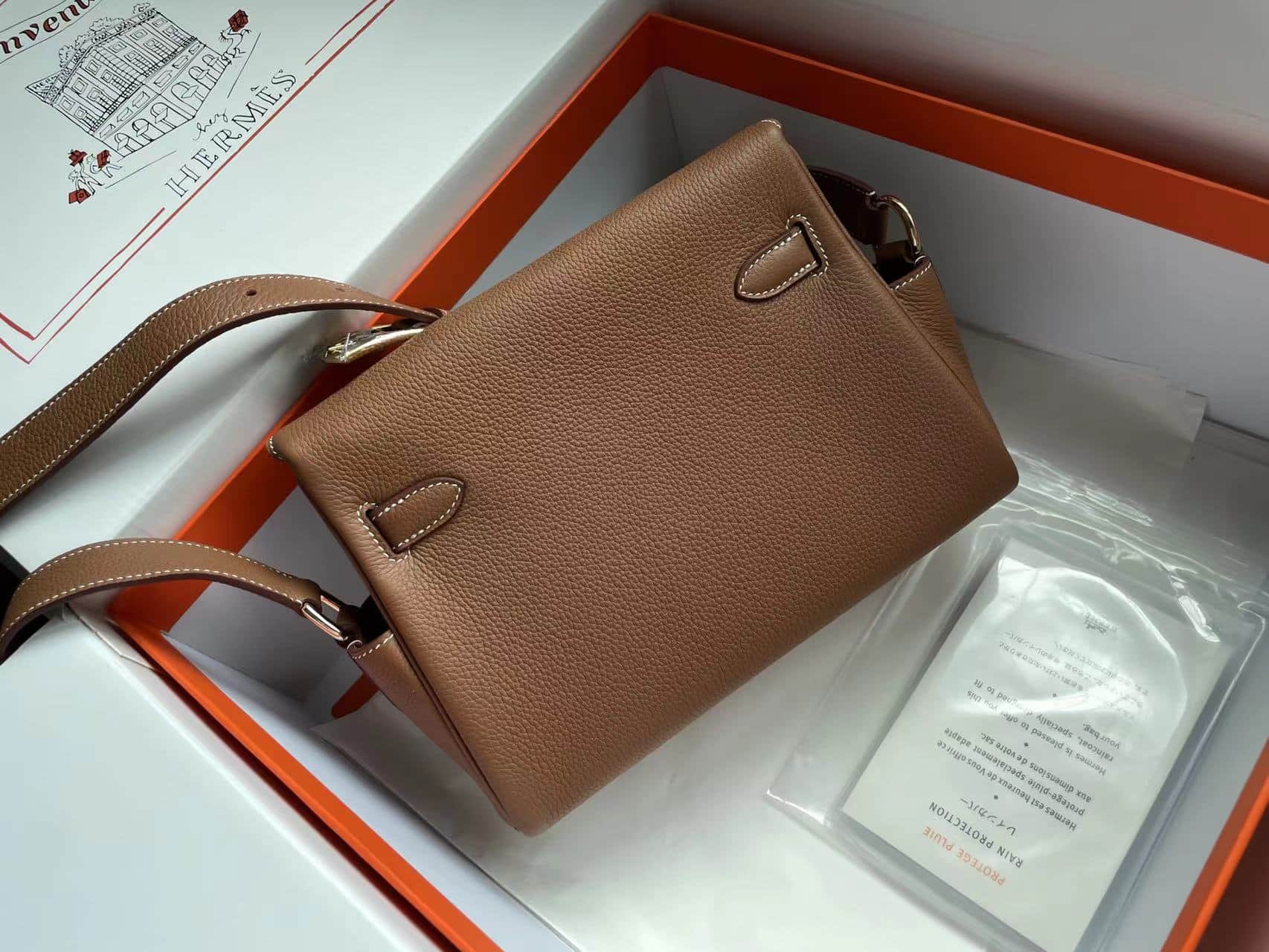 Hermes Kelly Messenger 25cm Taurillon Clemence Leather In Gold WAX
