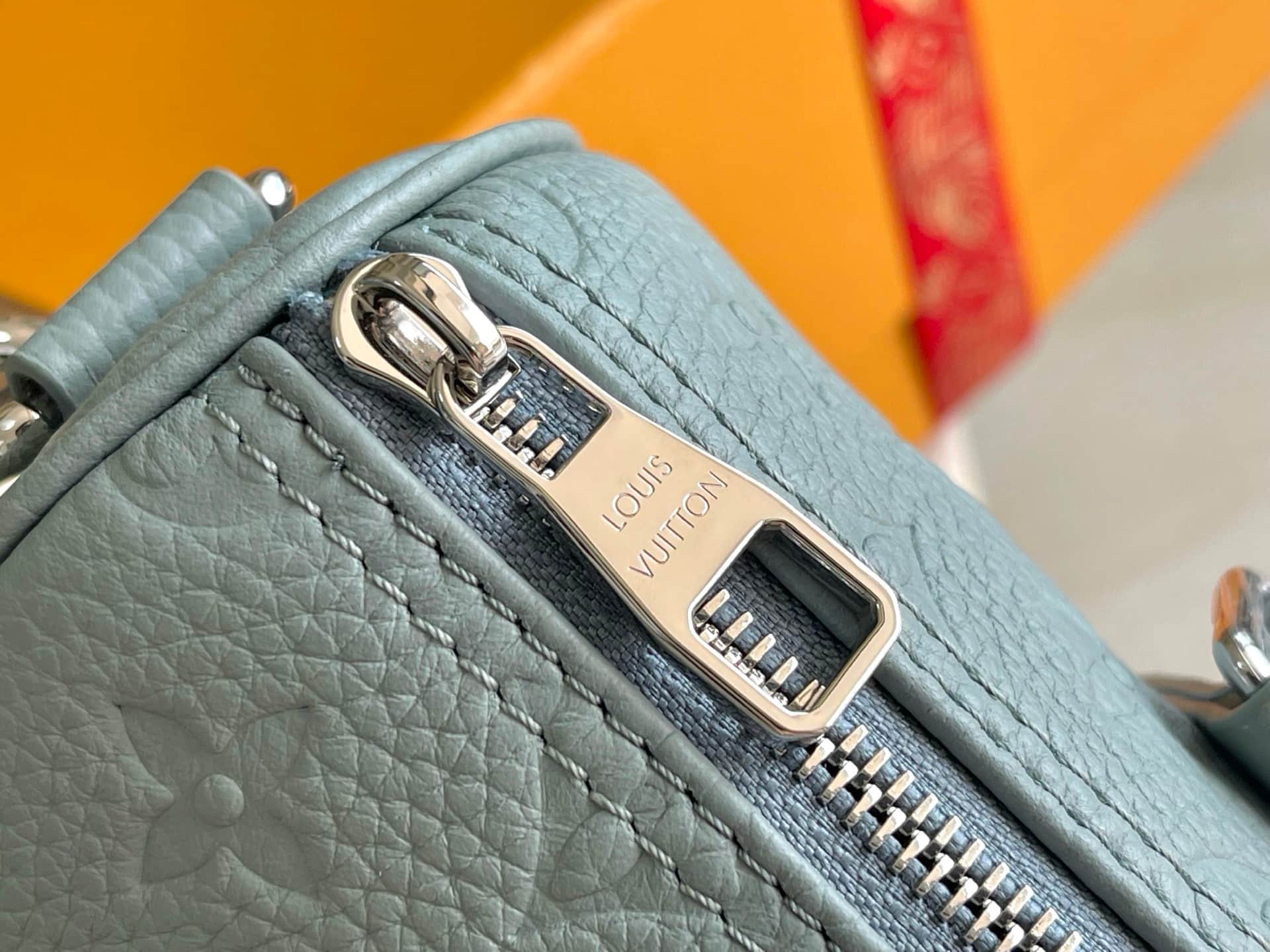 Louis Vuitton Keepall Bandoulière 25 Misty Lake Green M13866 TOP