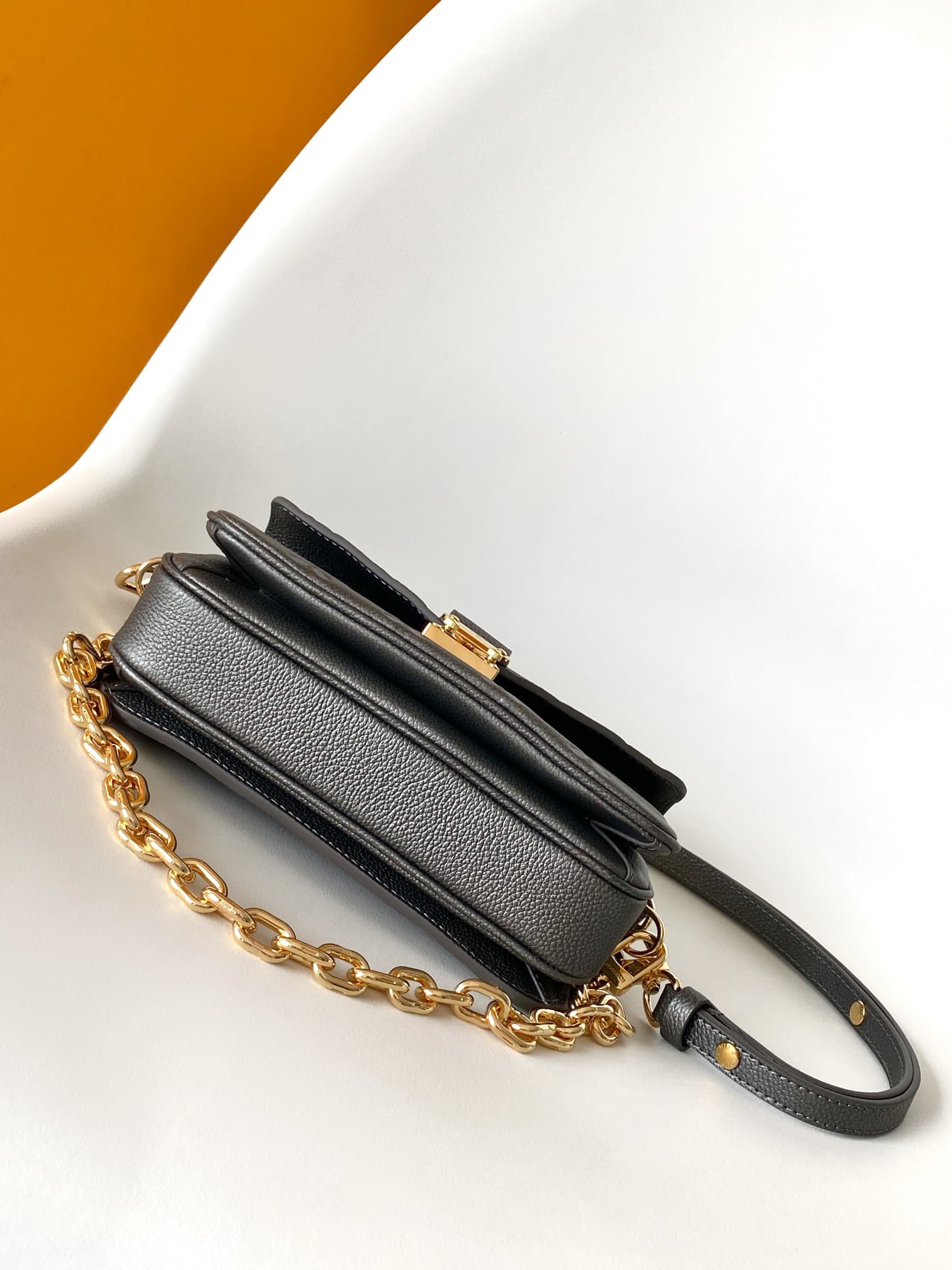 Louis Vuitton Pochette Métis East West Gun metal Embossed grained cowhide leather M11998 High