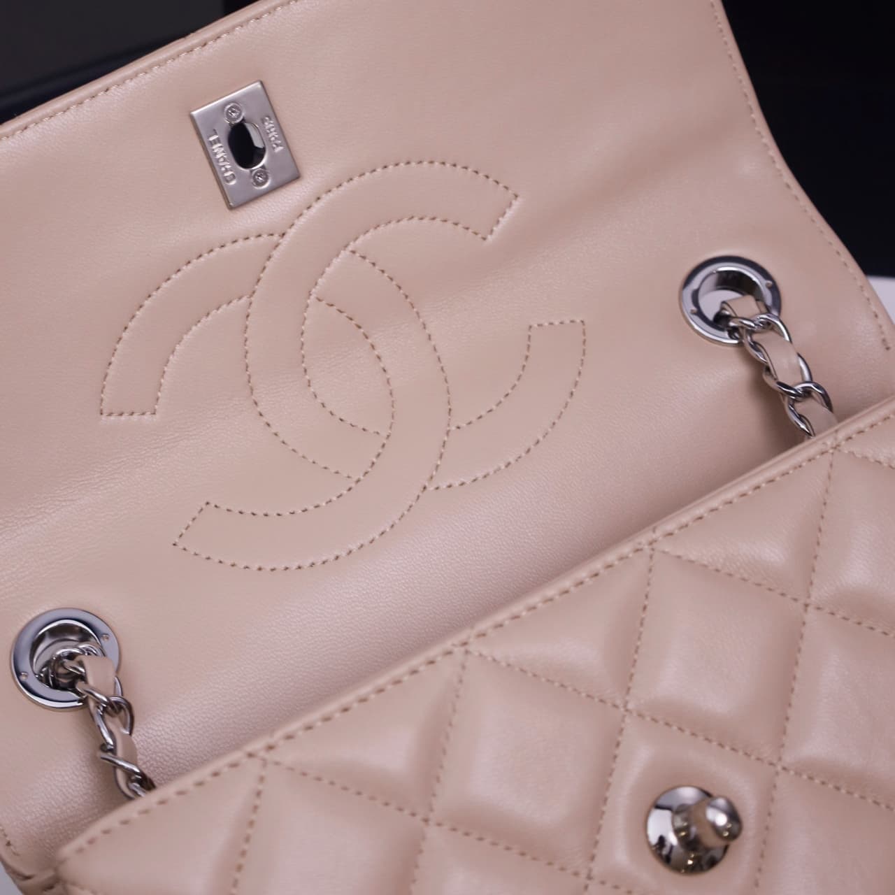 SMALL FLAP BAG WITH TOP HANDLE Lambskin Silver Metal Beige A
