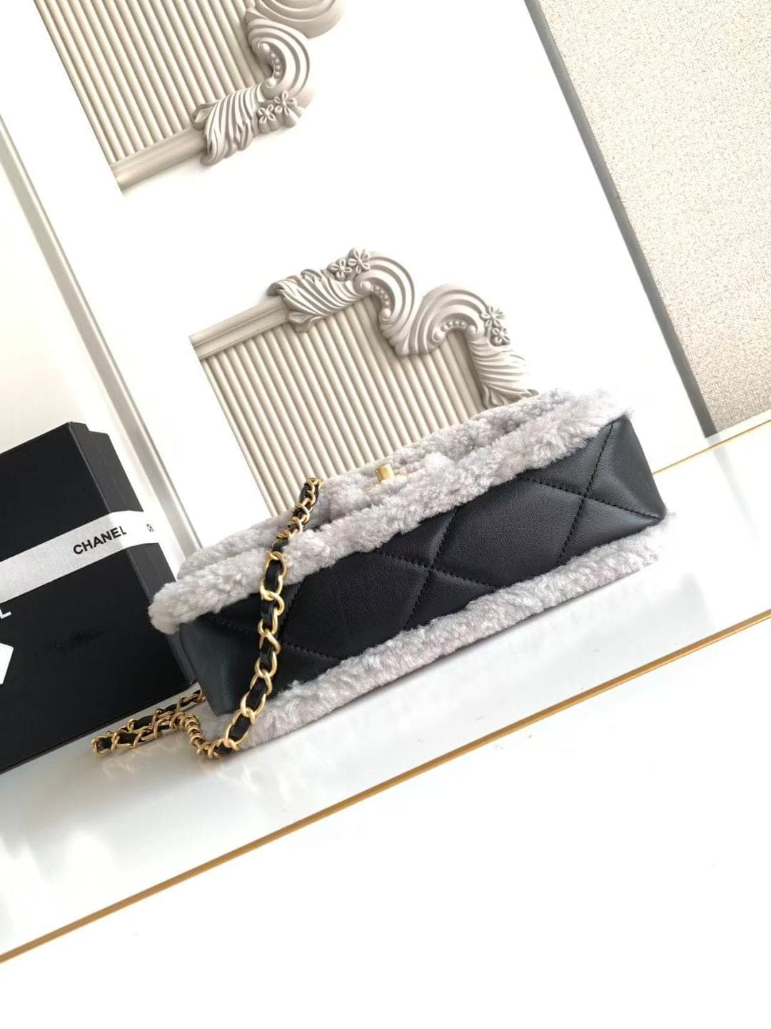 Chanel Small Shearling Flap Bag in Black lambskin with grey shearling & Gold-Tone Metal AS5149 A