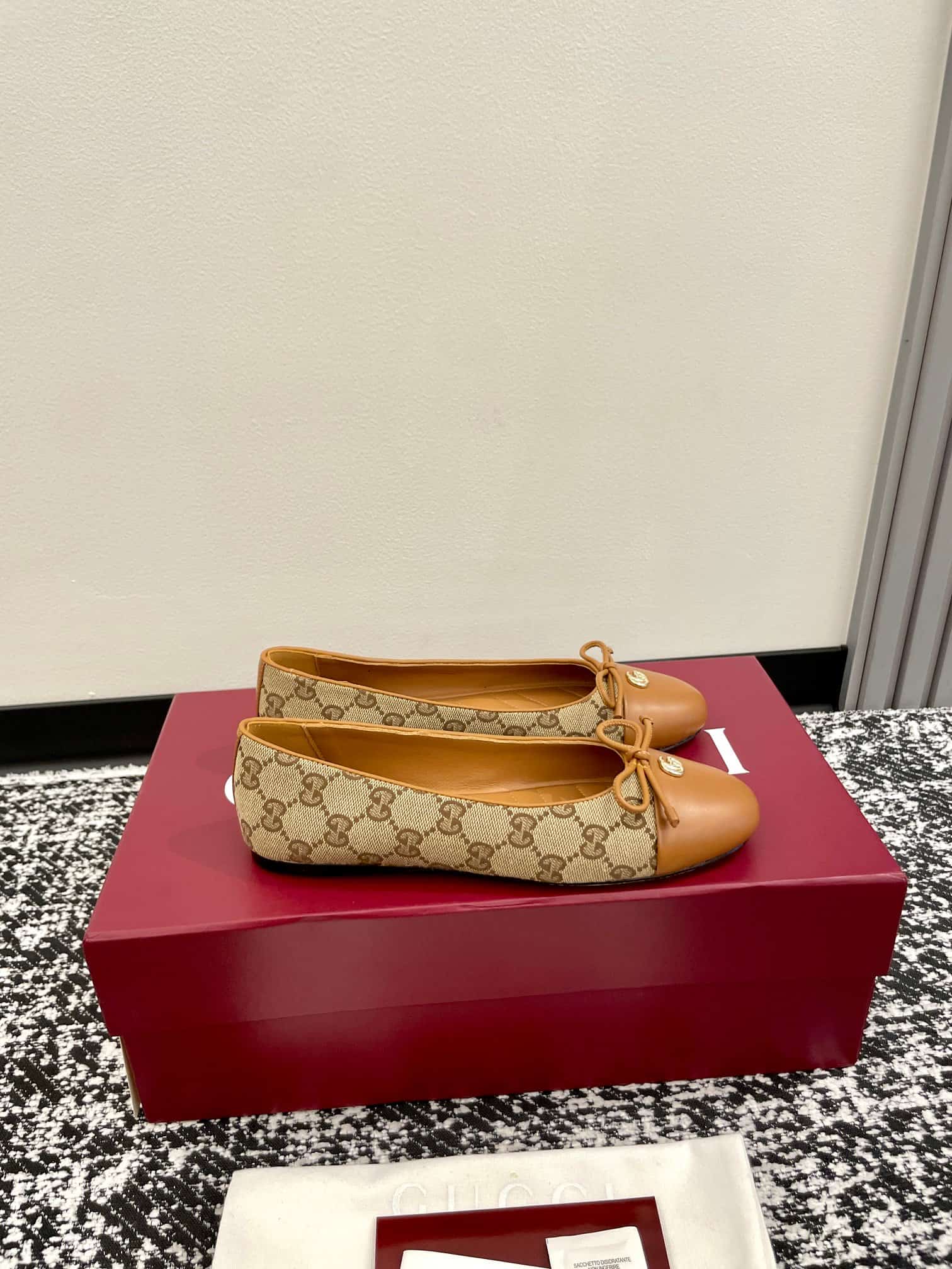 Gucci Ballet flats shoes Women