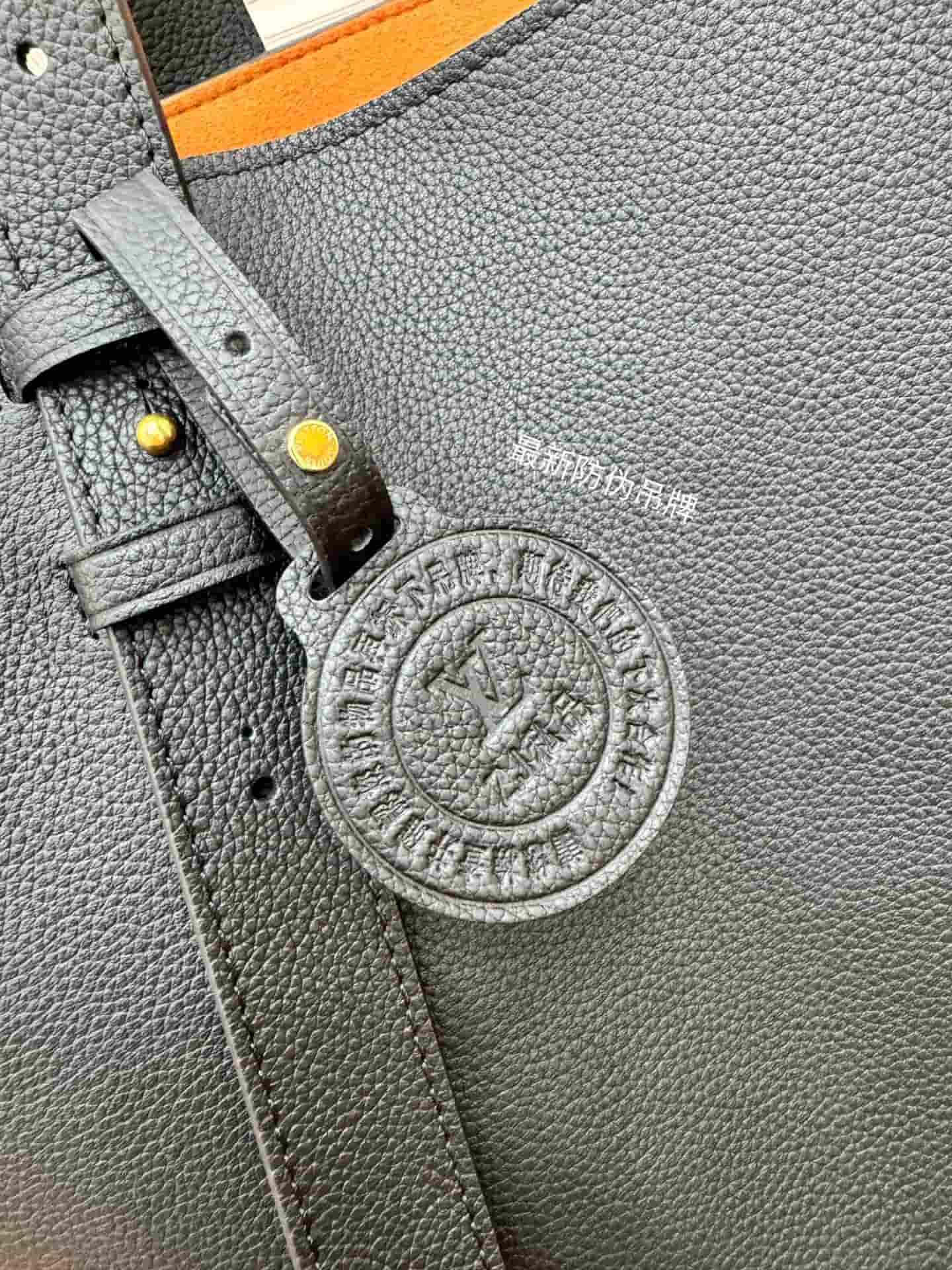 Louis Vuitton Low Key Cabas MM Black Grained calfskin M25341 TOP