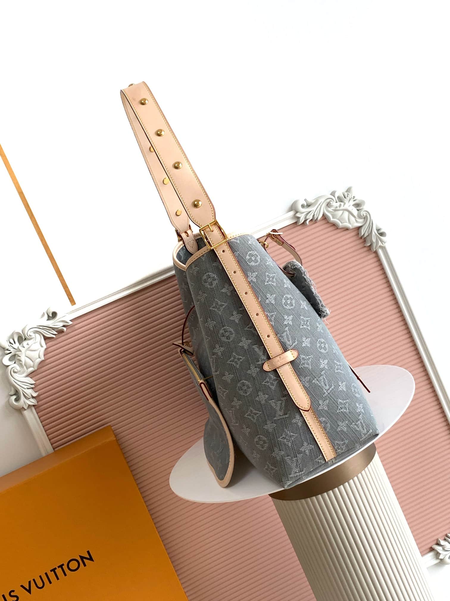 Louis Vuitton Carryall MM bag Washed Gray Denim Monogram Canvas M13289 High