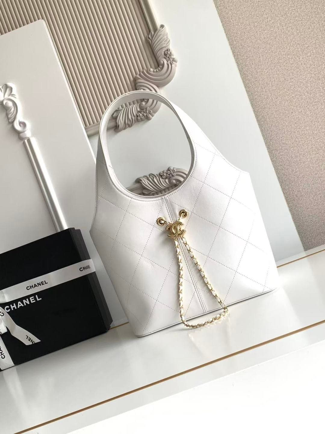 Chanel Medium Shopping Bag White Leather & Gold-Tone Metal AS6108 A
