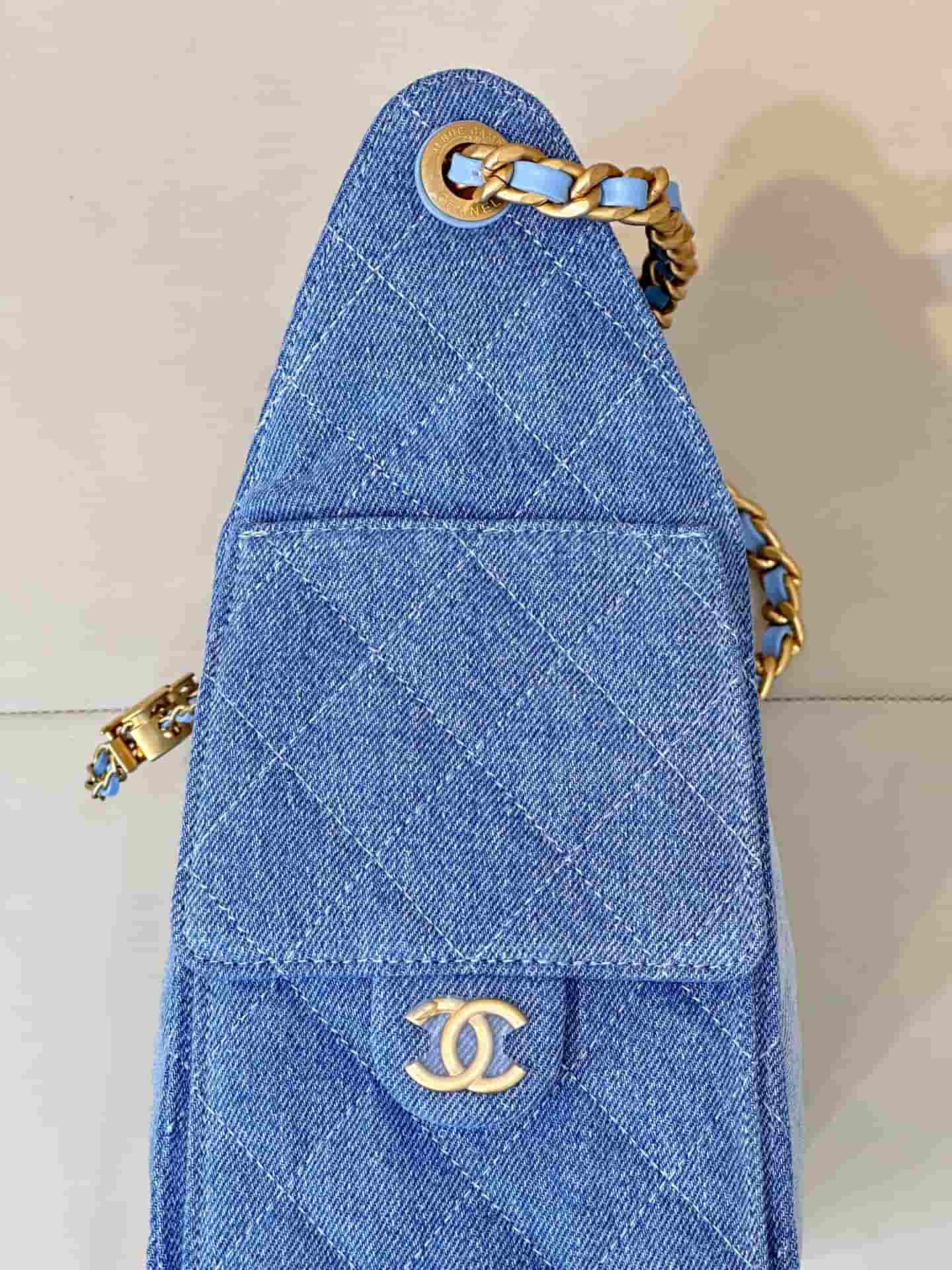 Chanel 25 Small Hobo handbag AS5293 Denim &Gold-tone Metal Blue TOP