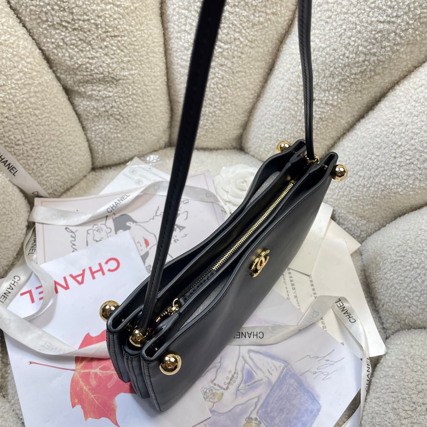 Chanel Shoulder Bag Shiny Calfskin& Gold-Tone Metal Black AS6238 High